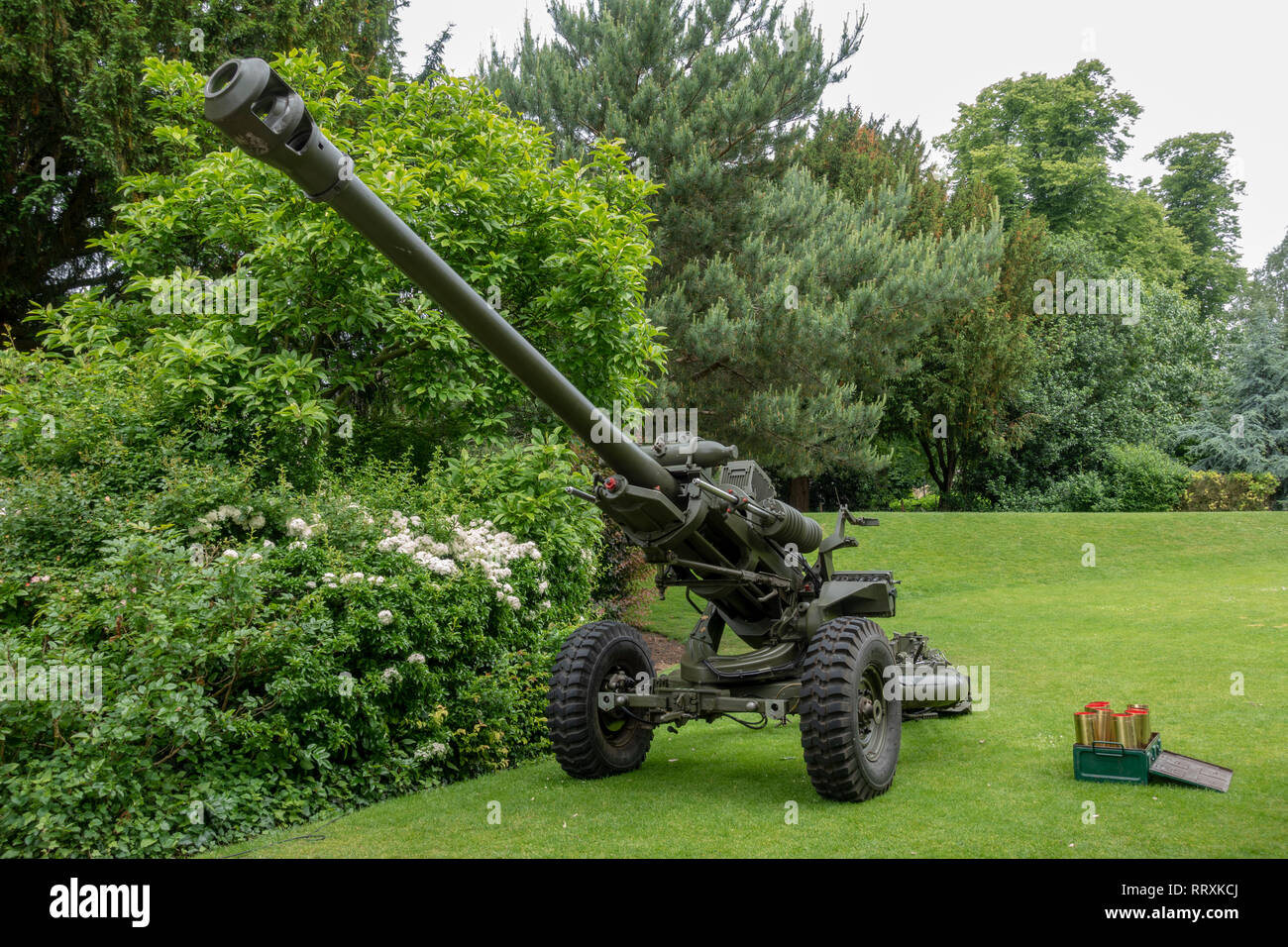 A L118 Light Gun, a 105 mm towed howitzer being used for the Royal Salute in June 2018, Museum Gardens, City of York, UK. Stock Photo
