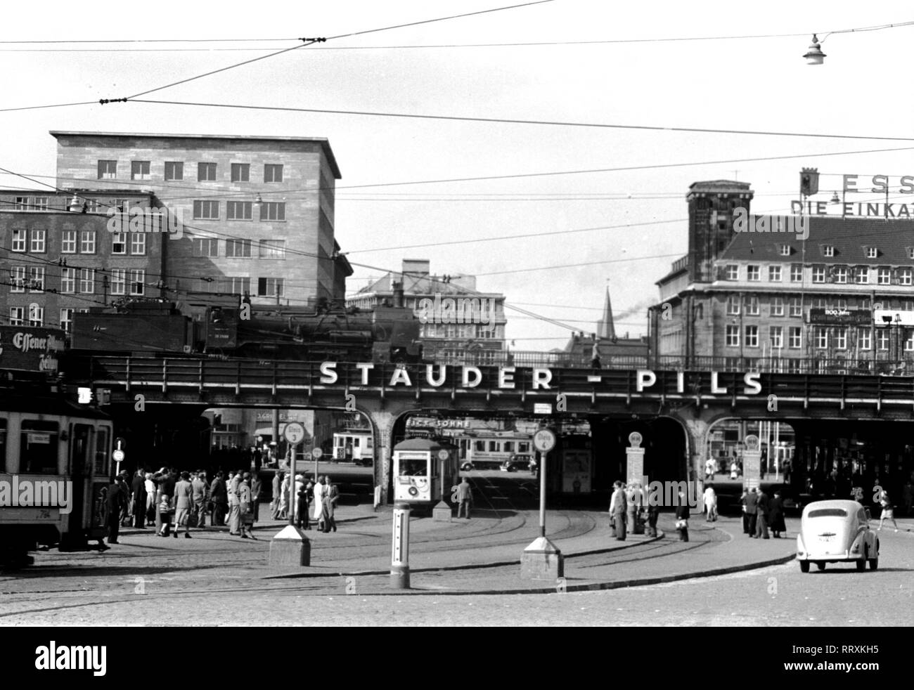 Germany Deutschland Ca 1950 Bahnhofsvorplatz In Essen Blick Auf Die Freiheit Stock Photo Alamy