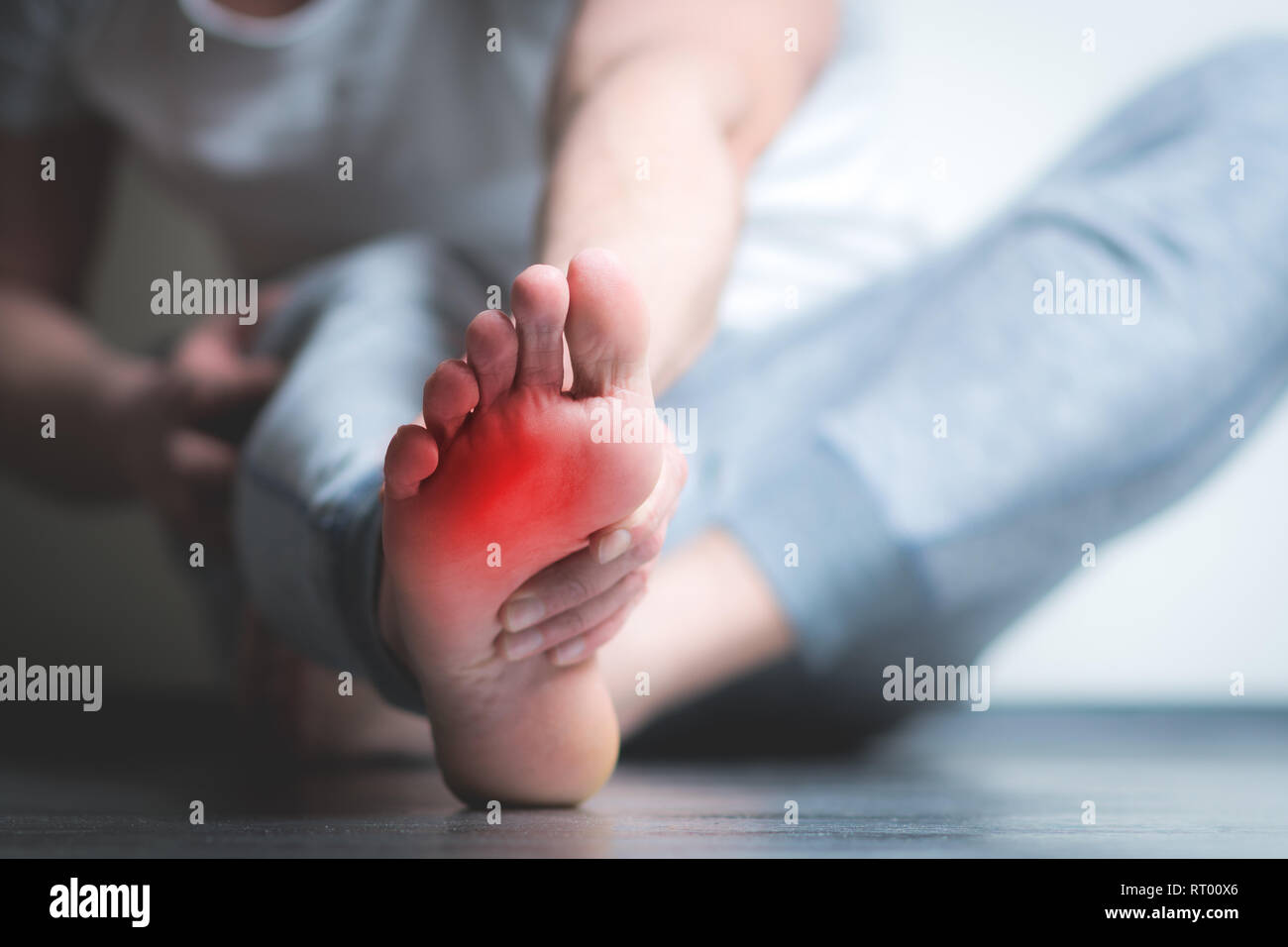 Painful feet hires stock photography and images Alamy