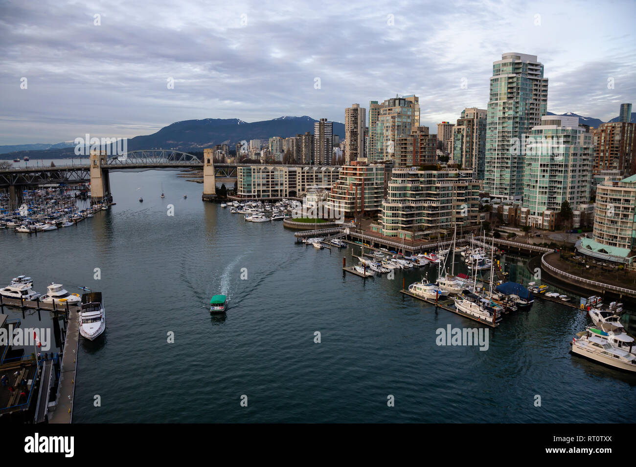 Aerial view downtown vancouver on hi-res stock photography and images ...