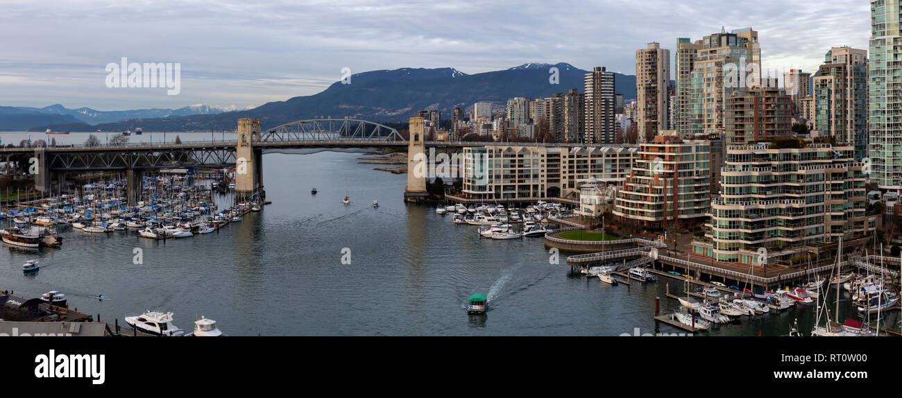 Aerial view downtown vancouver on hi-res stock photography and images ...