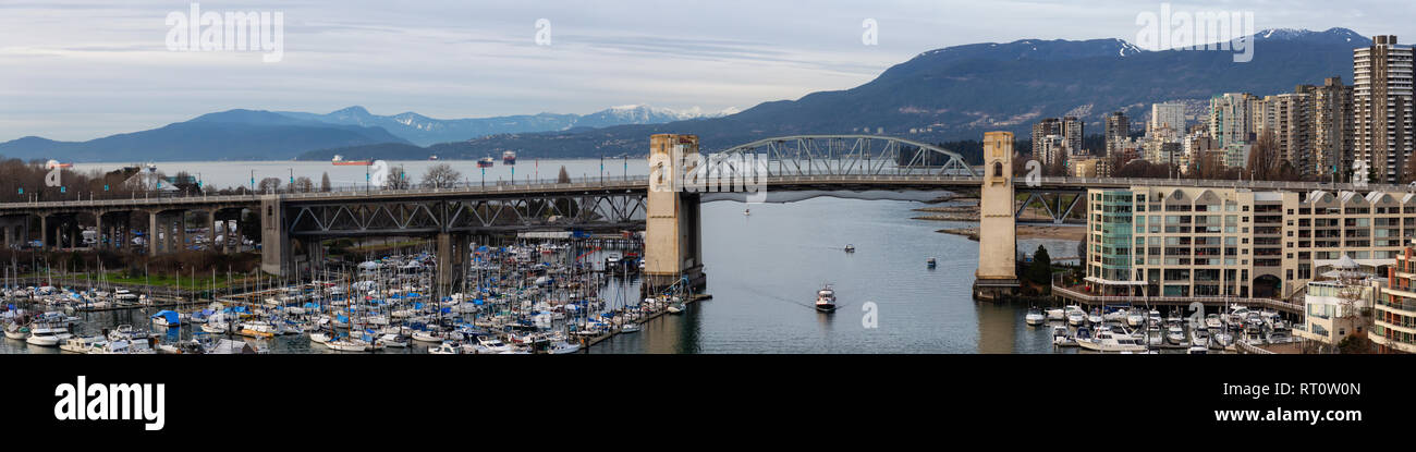 Aerial view downtown vancouver on hi-res stock photography and images ...