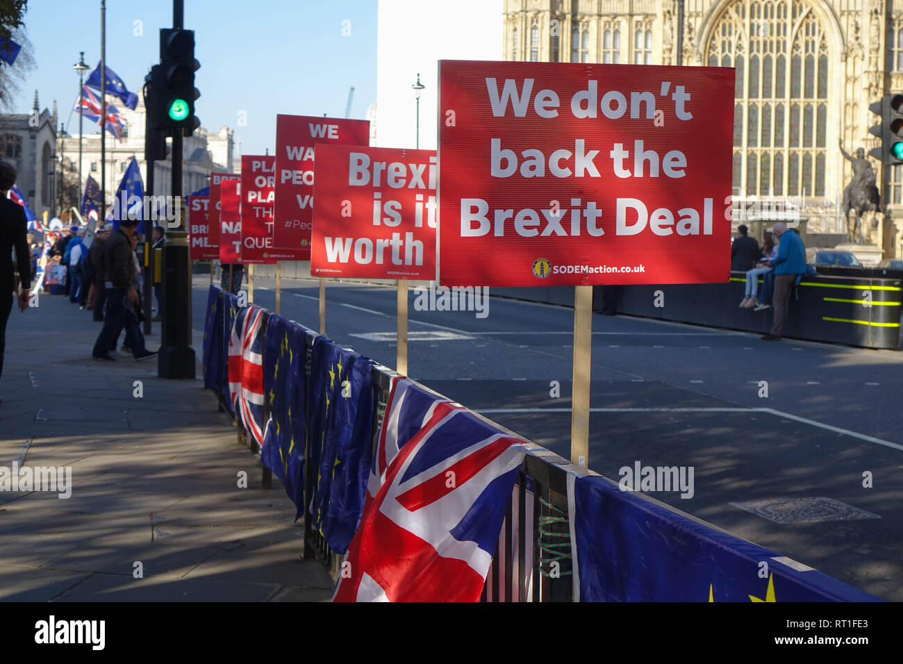Anti-Brexit Activist demonstrate opposite Palace Of Westminster in London. Credit: Thomas Krych/Alamy Live News Stock Photo