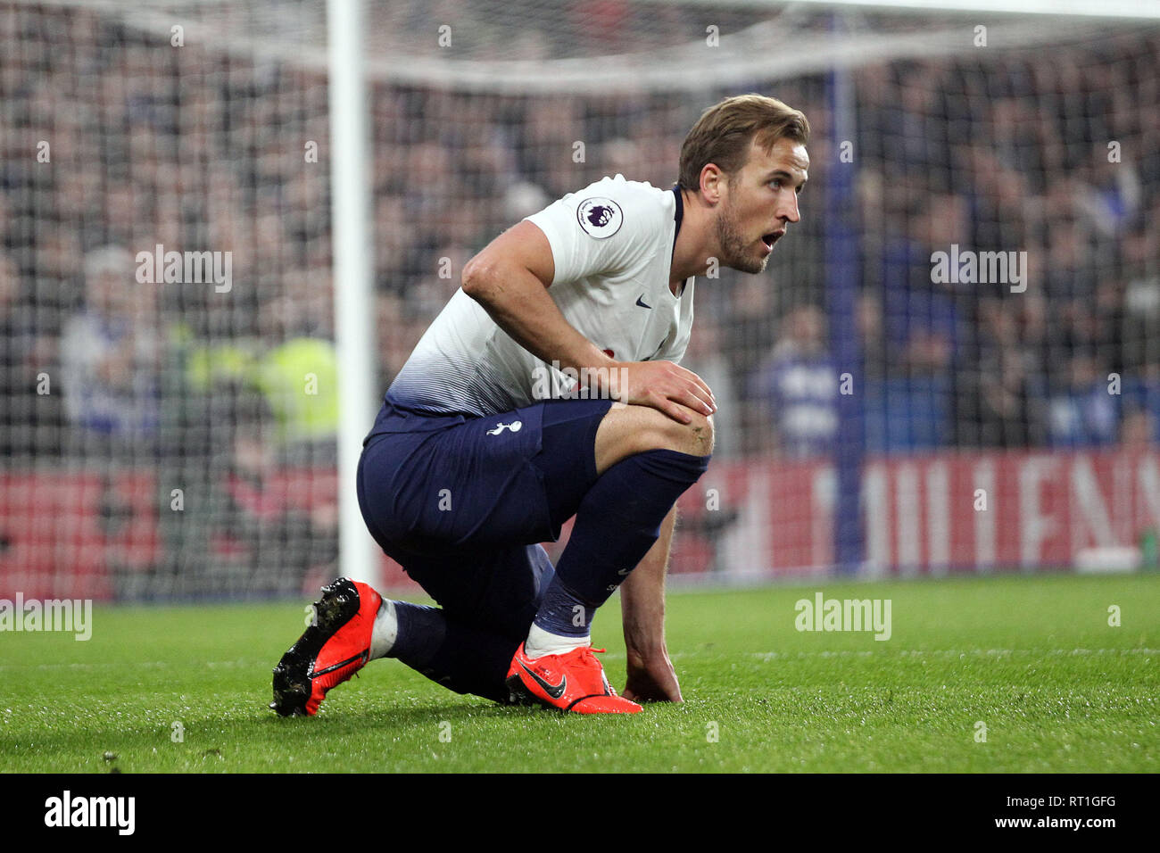 London, UK. 27th Feb, 2019. Harry Kane of Tottenham Hotspur looks on. Premier League match, Chelsea v Tottenham Hotspur at Stamford Bridge in London on Wednesday 27th February 2019. this image may only be used for Editorial purposes. Editorial use only, license required for commercial use. No use in betting, games or a single club/league/player publications. pic by Steffan Bowen/ Credit: Andrew Orchard sports photography/Alamy Live News Stock Photo