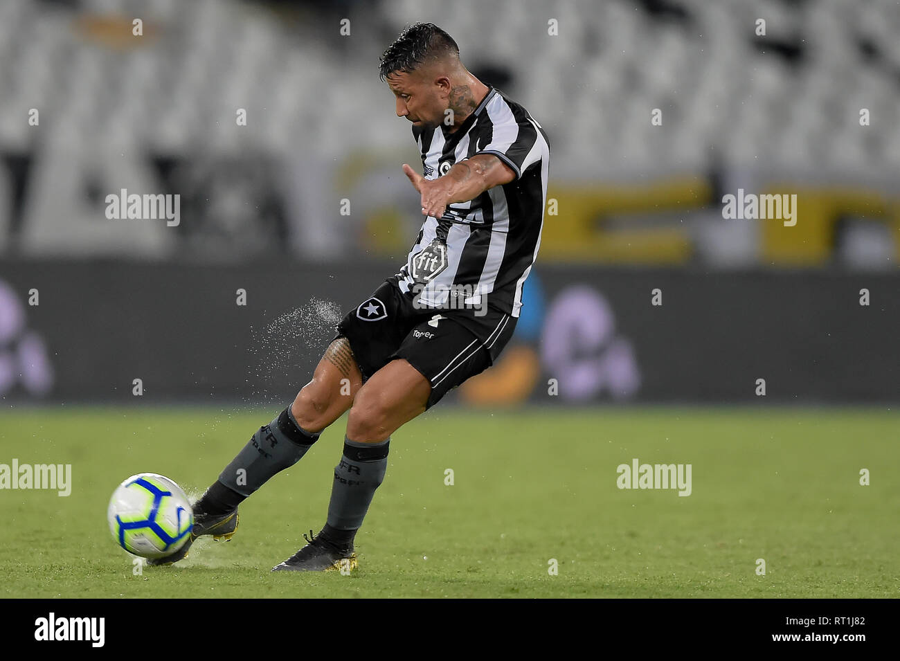 Leo Valencia High Resolution Stock Photography And Images Alamy