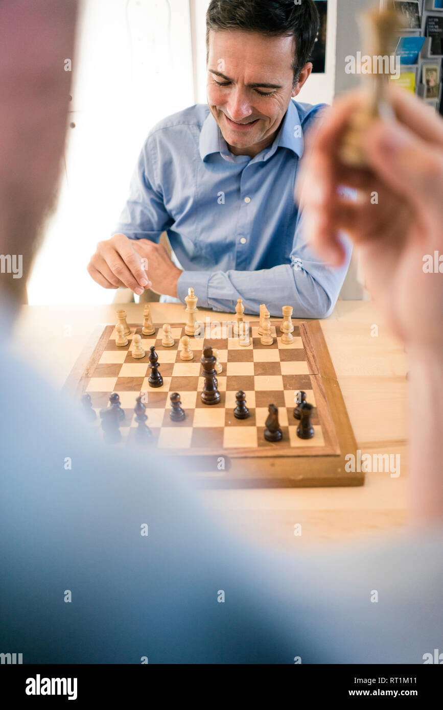 6,400+ Play 2 Player Chess Stock Photos, Pictures & Royalty-Free Images -  iStock