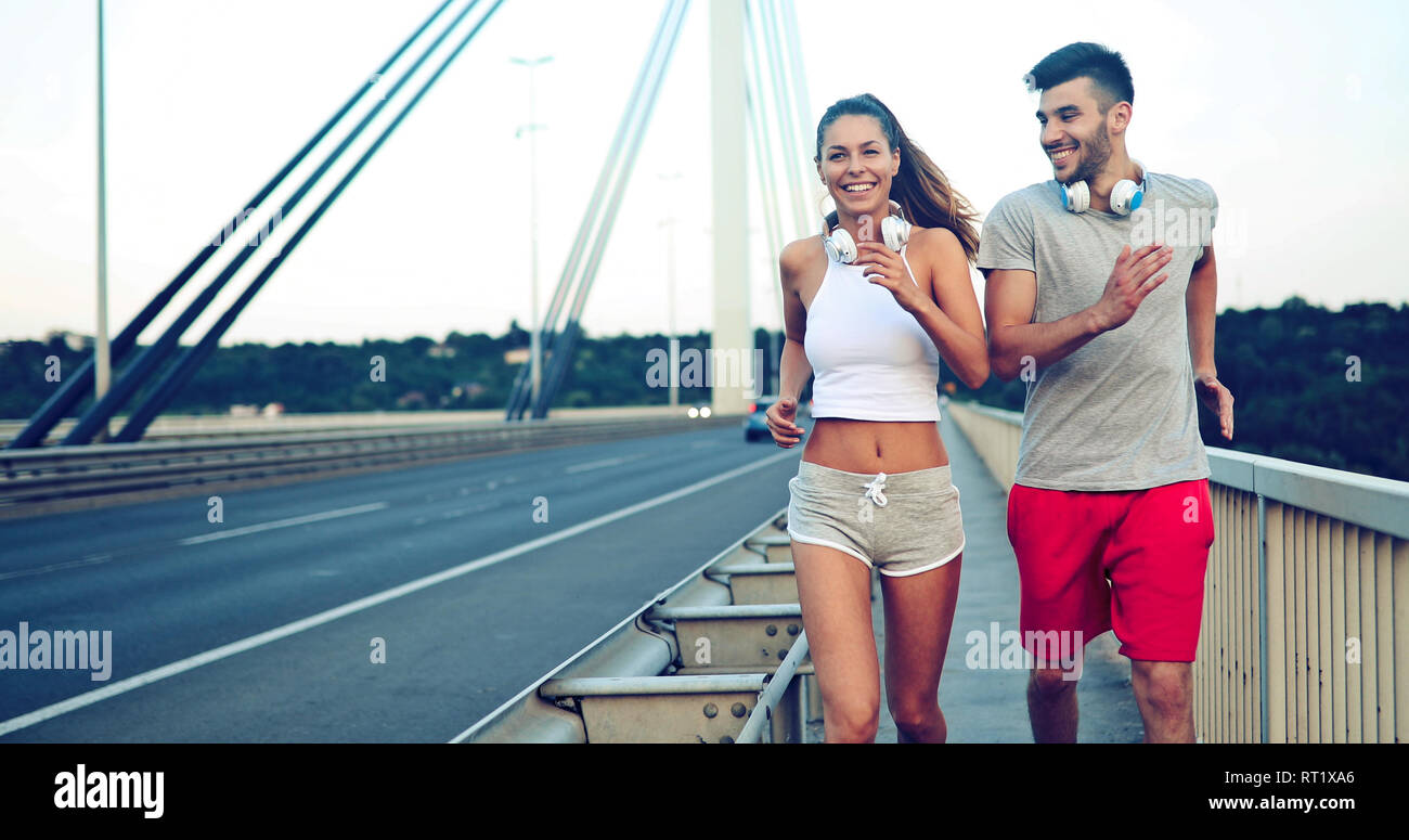 Cute couple hi-res stock photography and images - Alamy