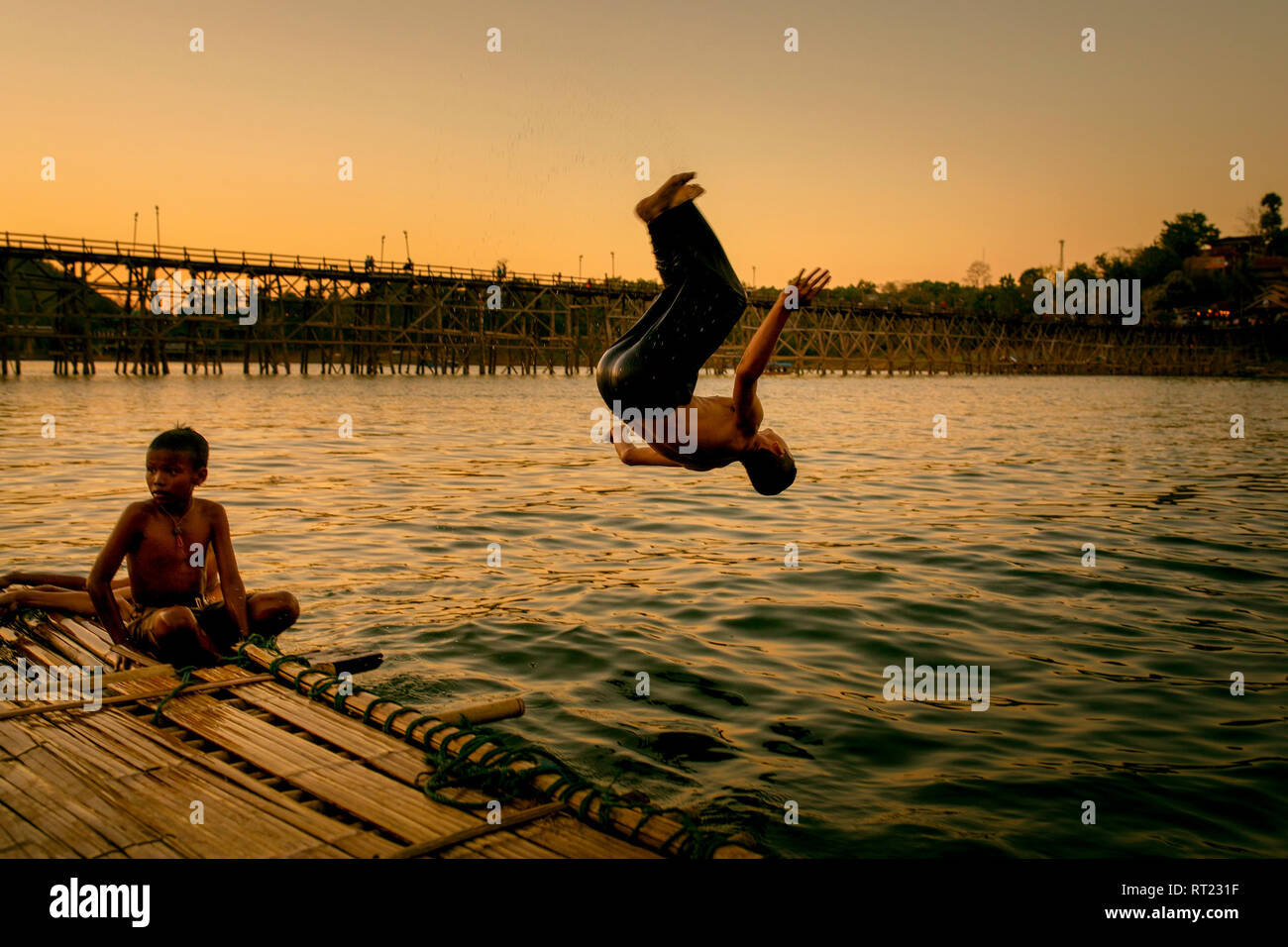 Wood life raft hi-res stock photography and images - Alamy