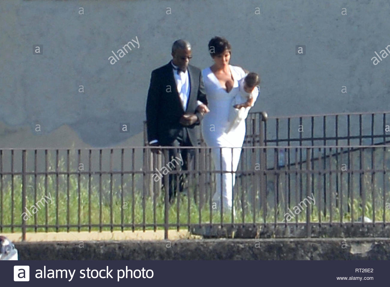 Kim Kardashian Wedding Dress Givenchy Price How Much Does A