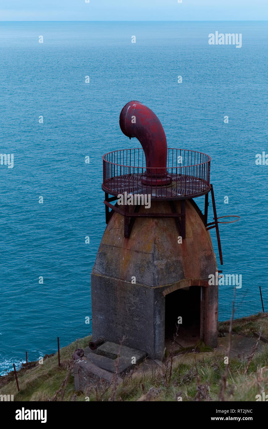Old fog horn, Kintyre lighthouse Stock Photo Alamy