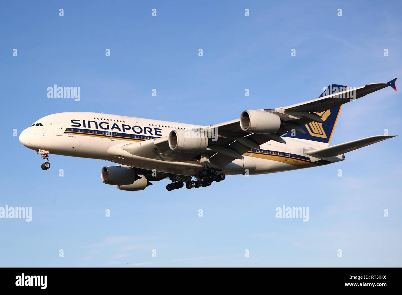 Singapore Airlines Airbus A380 9V-SKN landing at London Heathrow Airport, UK Stock Photo