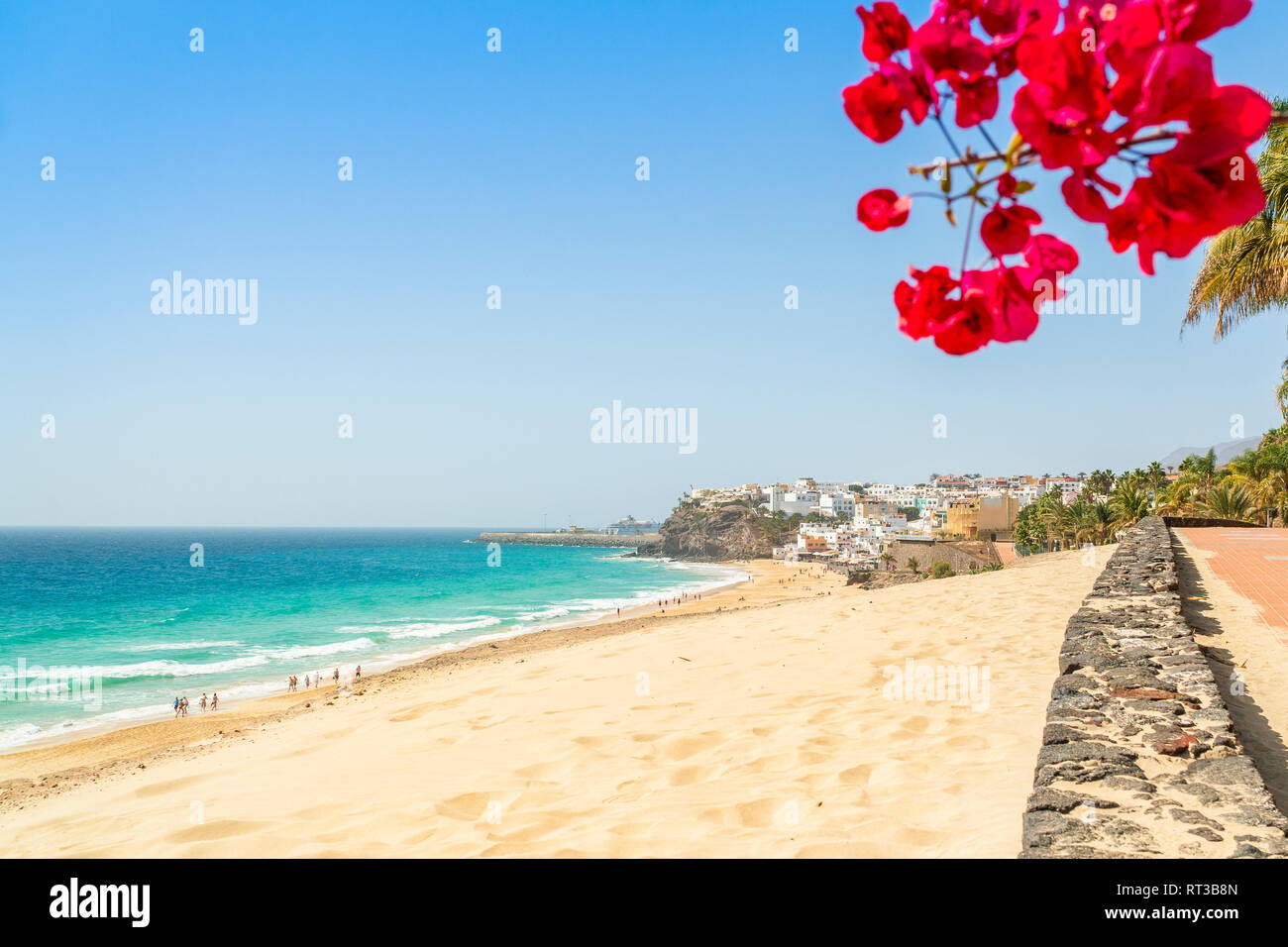 A game of chess set up outside of a hotel in Morro Jable, Fuerteventura  Stock Photo - Alamy