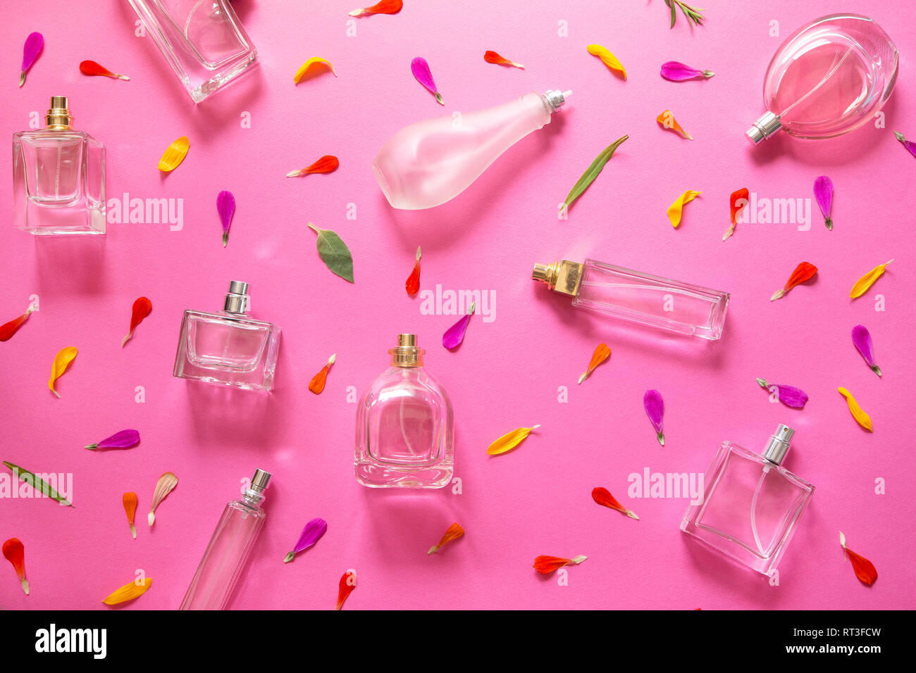 Perfume background hires stock photography and images Alamy