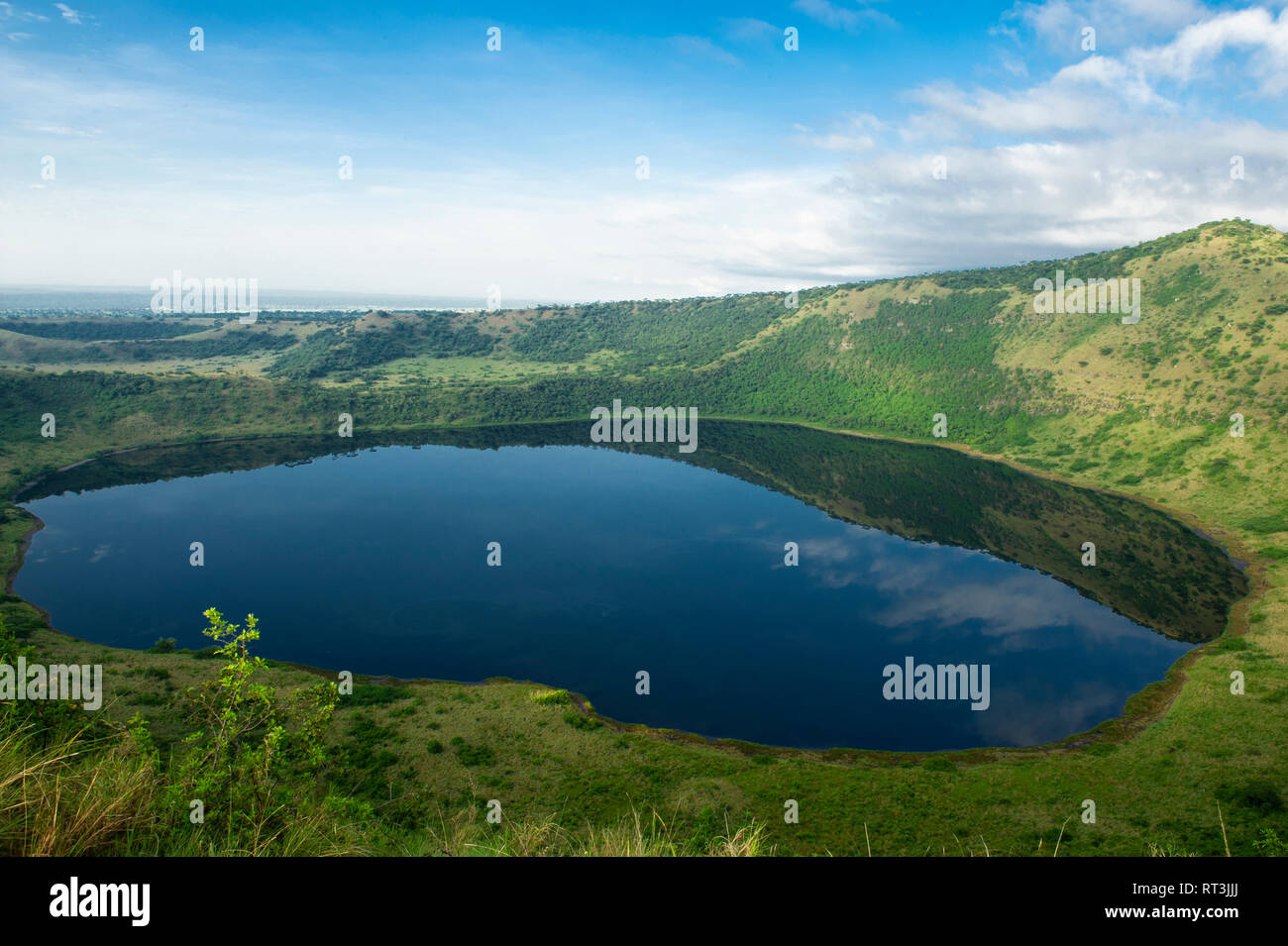 Crater Lake, Queen Elizabeth NP, Uganda Stock Photo Alamy