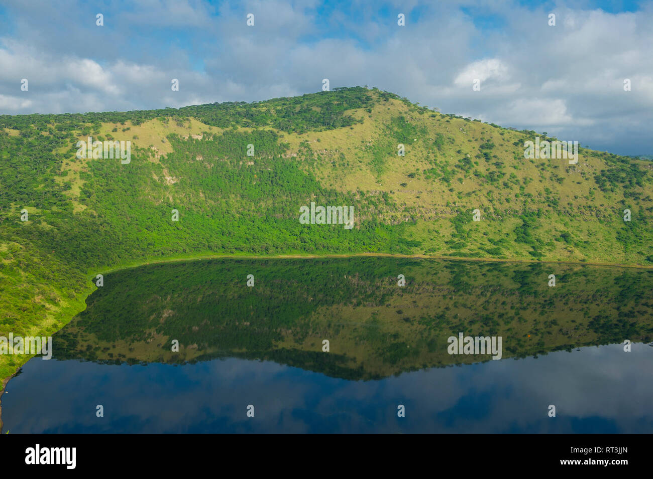 Crater Lake, Queen Elizabeth NP, Uganda Stock Photo Alamy