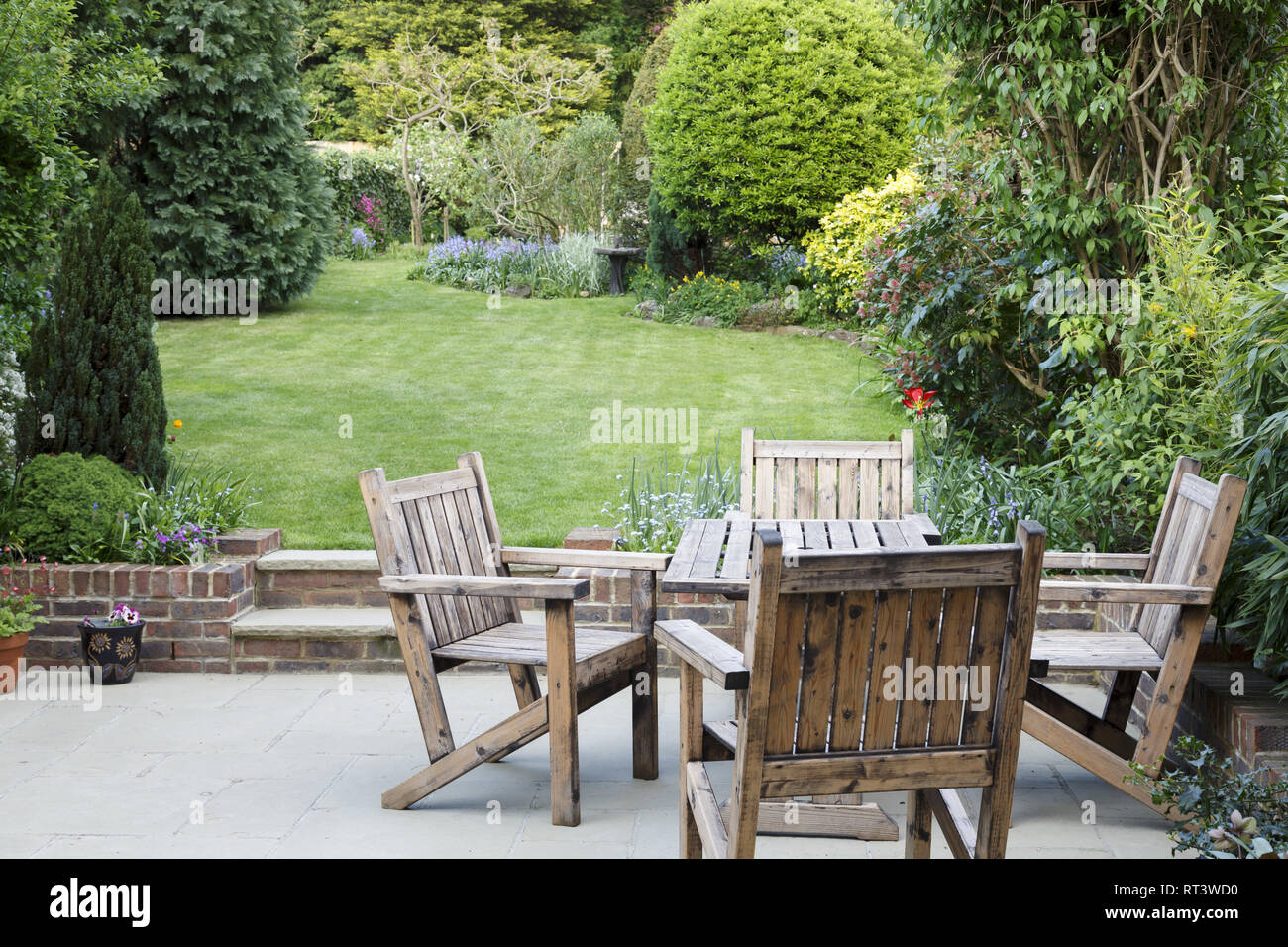 Rustic garden wooden chairs hires stock photography and images Alamy