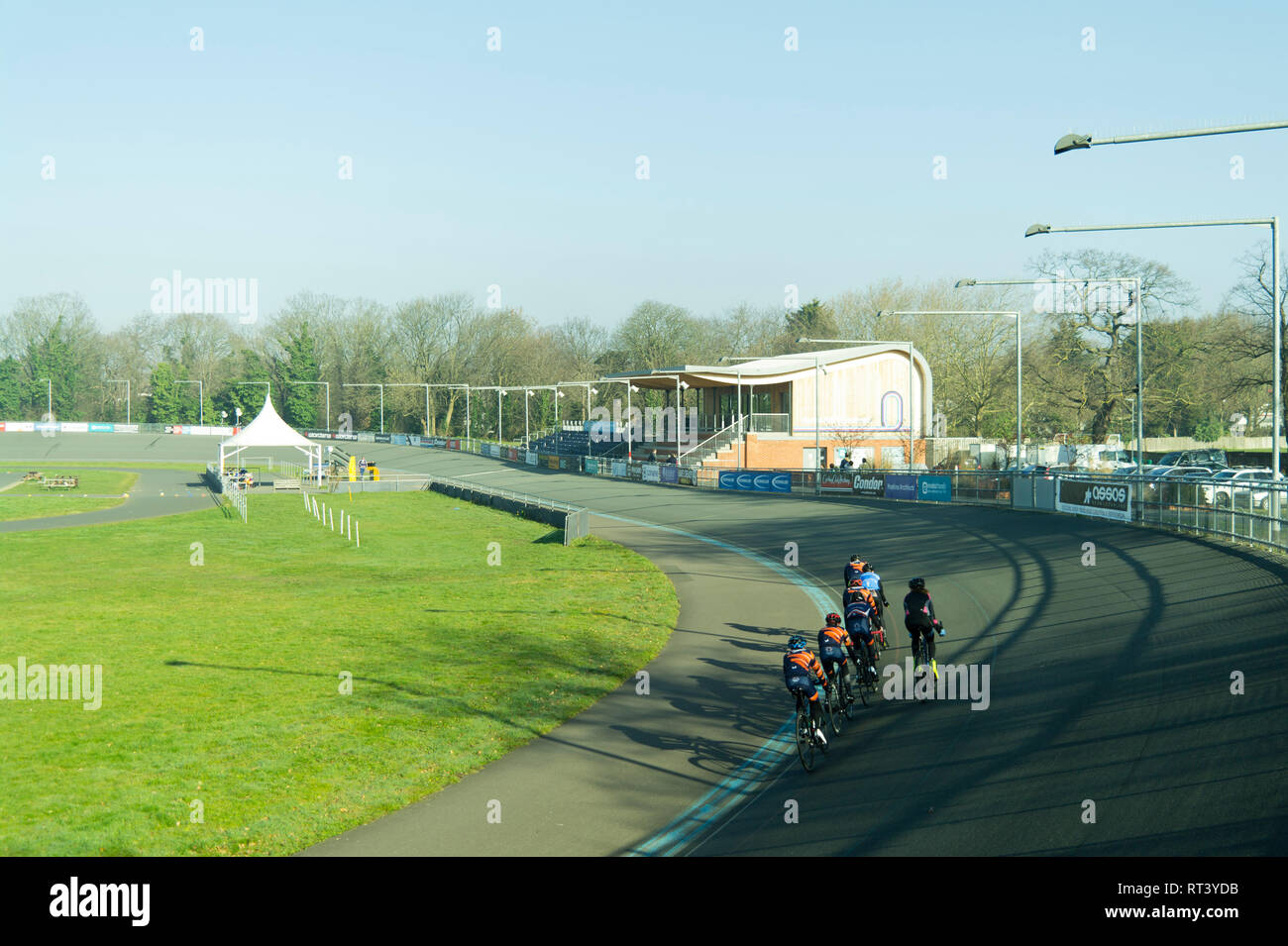 Track cyclists at Herne Hill velodrome, London, UK Stock Photo