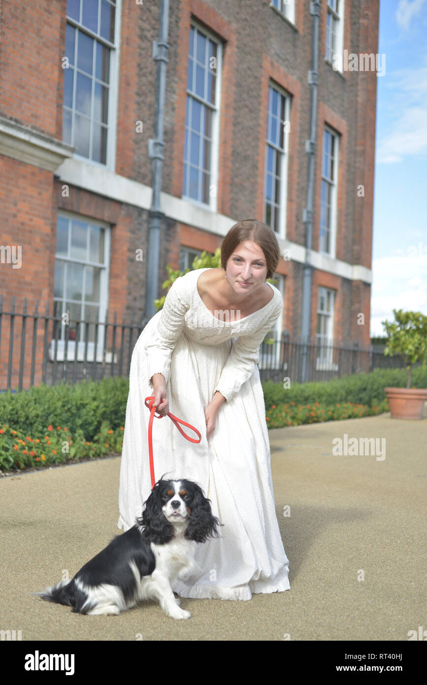 What Kind Of Dog Did Queen Victoria Have After Dash