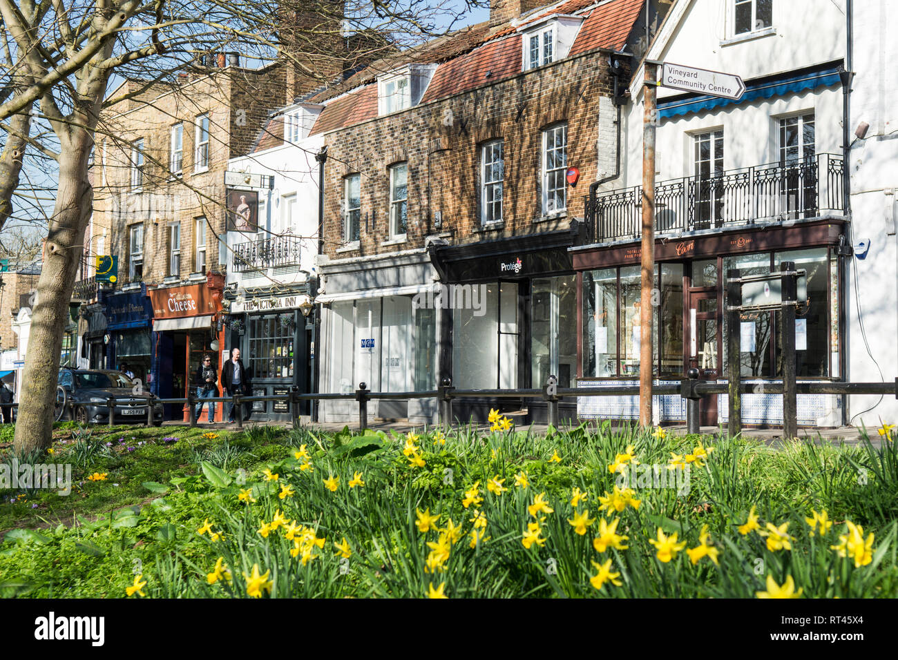 Attractive street of shops in Richmond, London Stock Photo Alamy