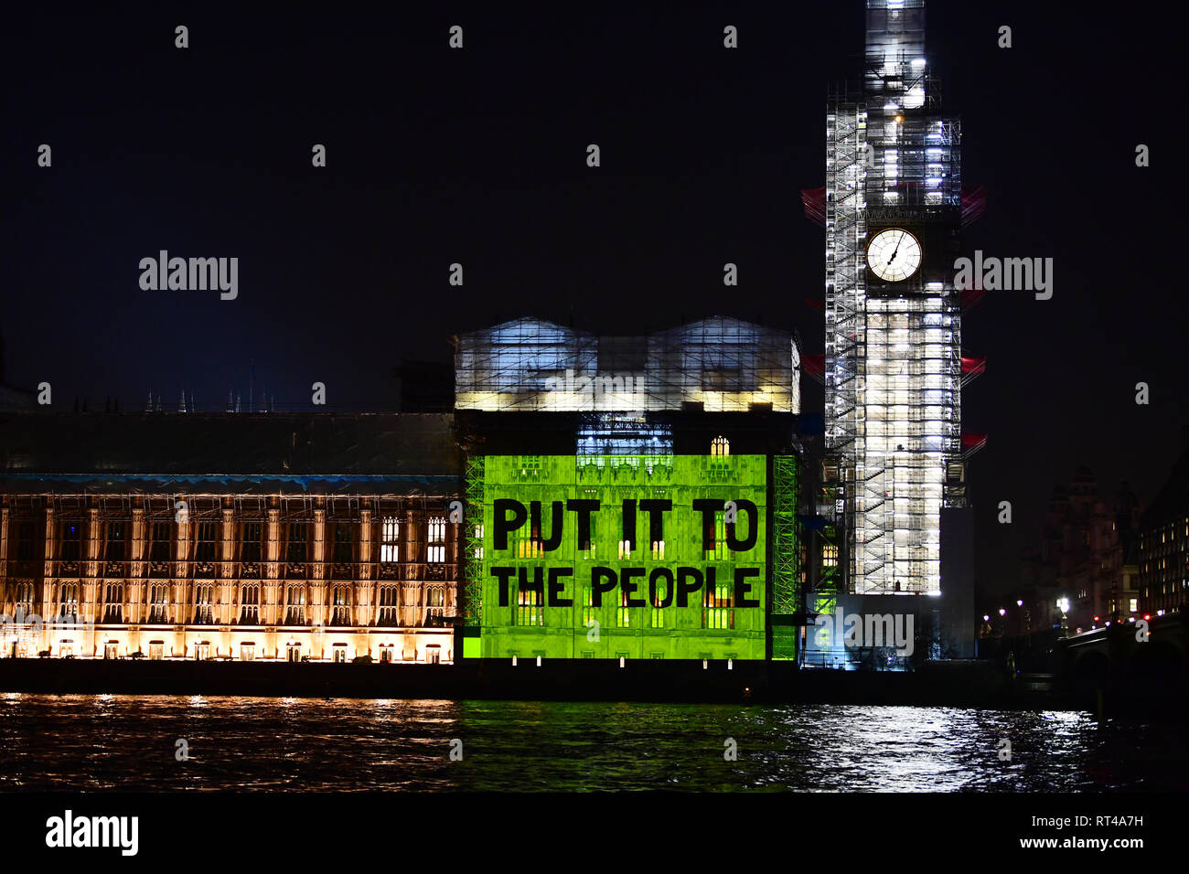 A Projection On The Houses Of Parliament In Westminster London Calling For A People S Vote Stock Photo Alamy