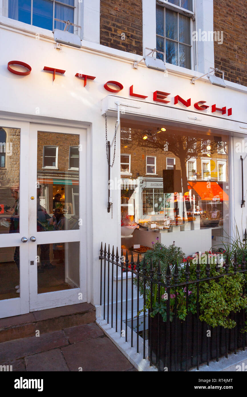 Ottolenghi Deli, Bakery and Cafe, Notting Hill, London Stock Photo