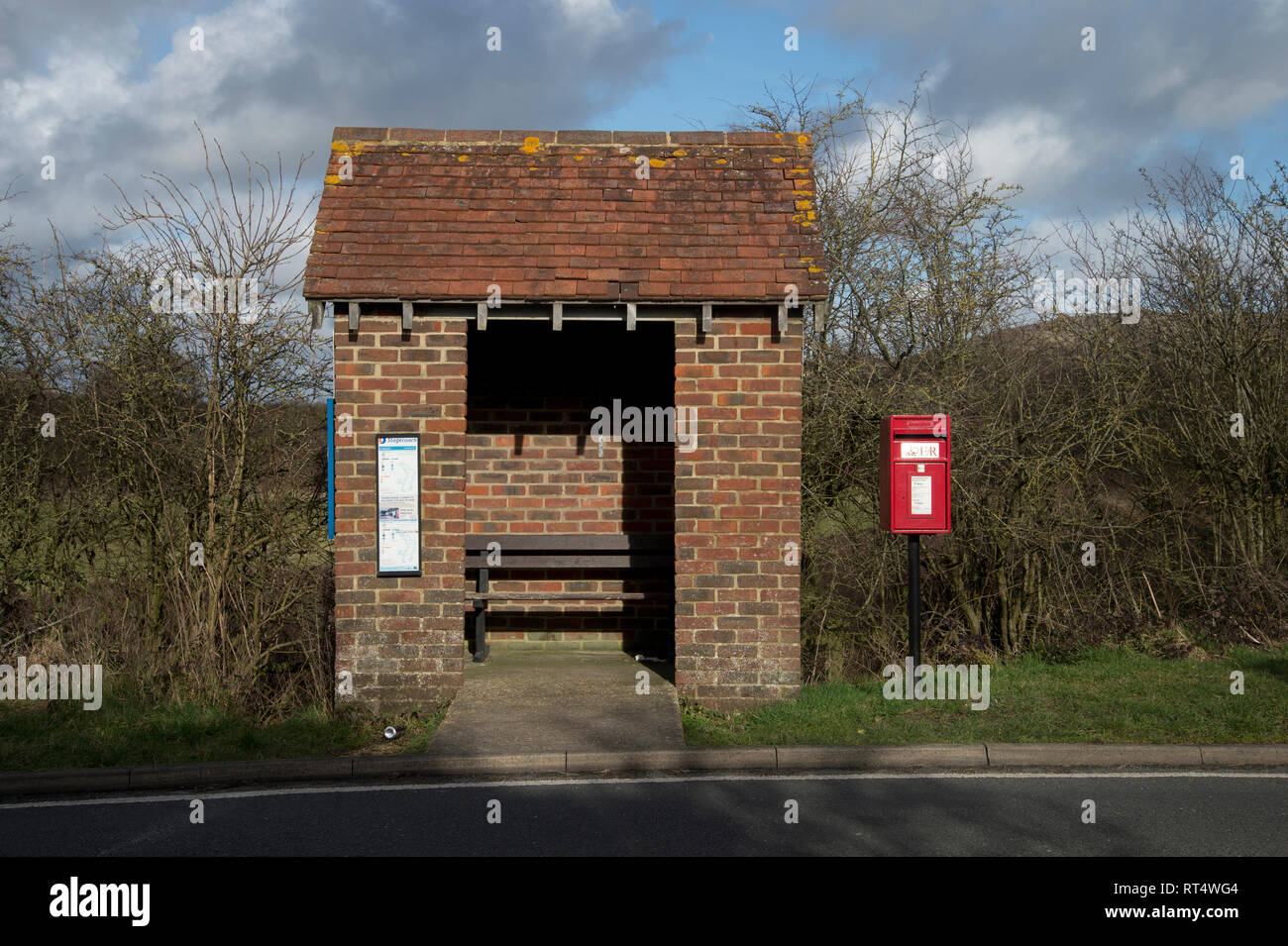 Empty bus shelter hi-res stock photography and images - Alamy