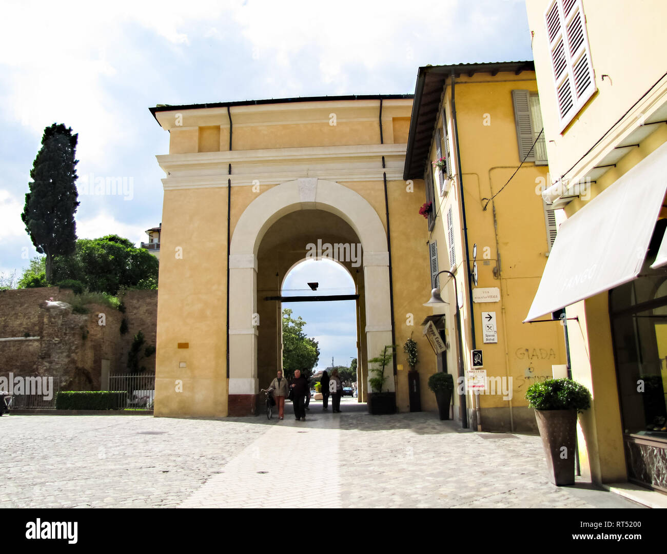 Ravenna italy streets hires stock photography and images Alamy