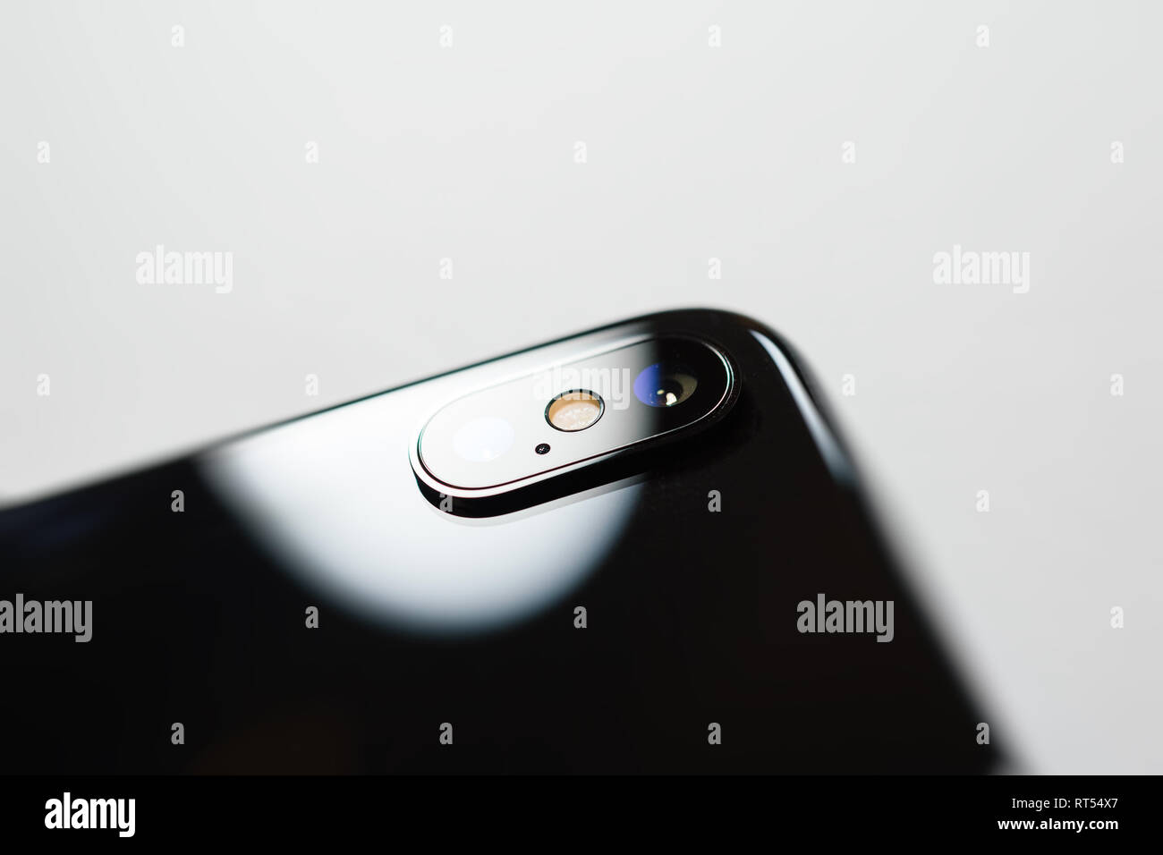 Iphone rear view hi-res stock photography and images - Alamy