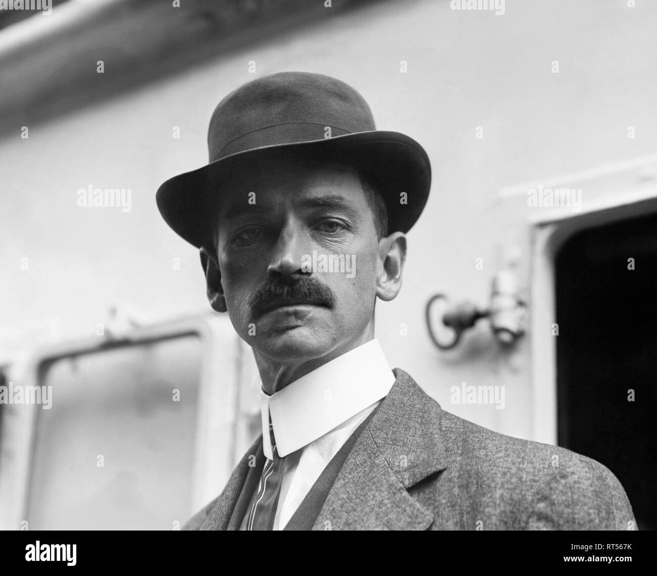 American history photograph of Glenn Curtiss in an undated portrait. Stock Photo