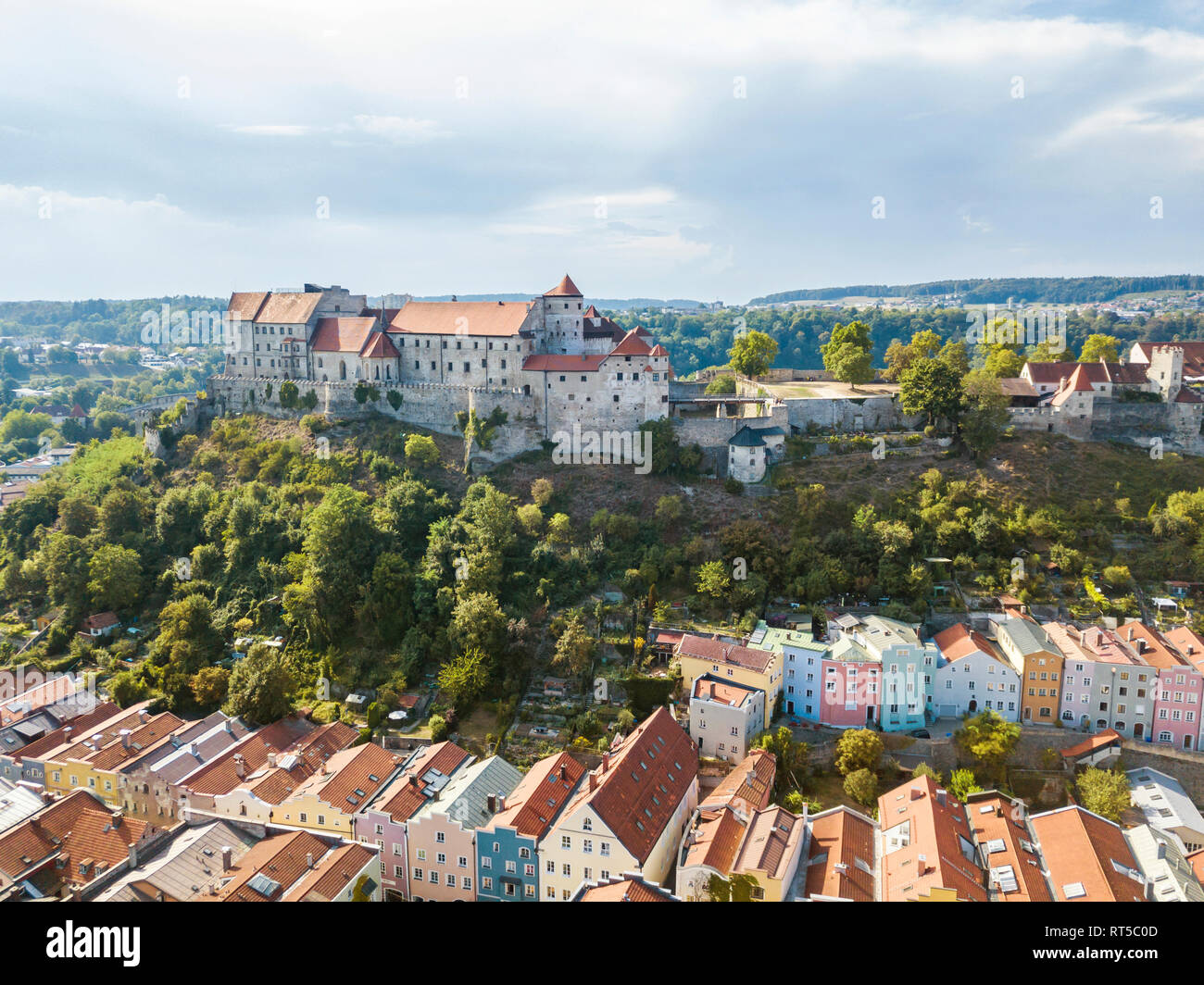 Germany, Bavaria, Burghausen, city view of old town and castle Stock Photo