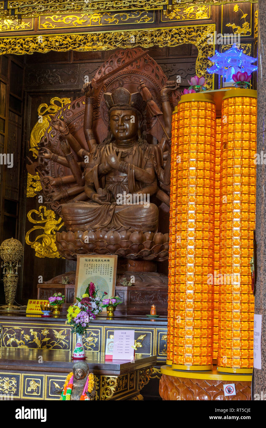 Bodhisattva Kuan Yin (Guanyin), Goddess of Mercy,  with Multiple Arms, Kek Lok Si Buddhist Temple, George Town, Penang, Malaysia. Stock Photo