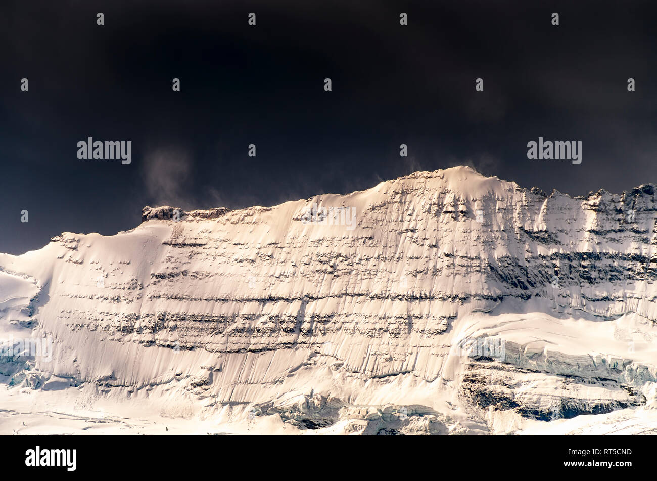 Canada, Alberty, Banff National Park, snow covered mountain ridge Stock ...