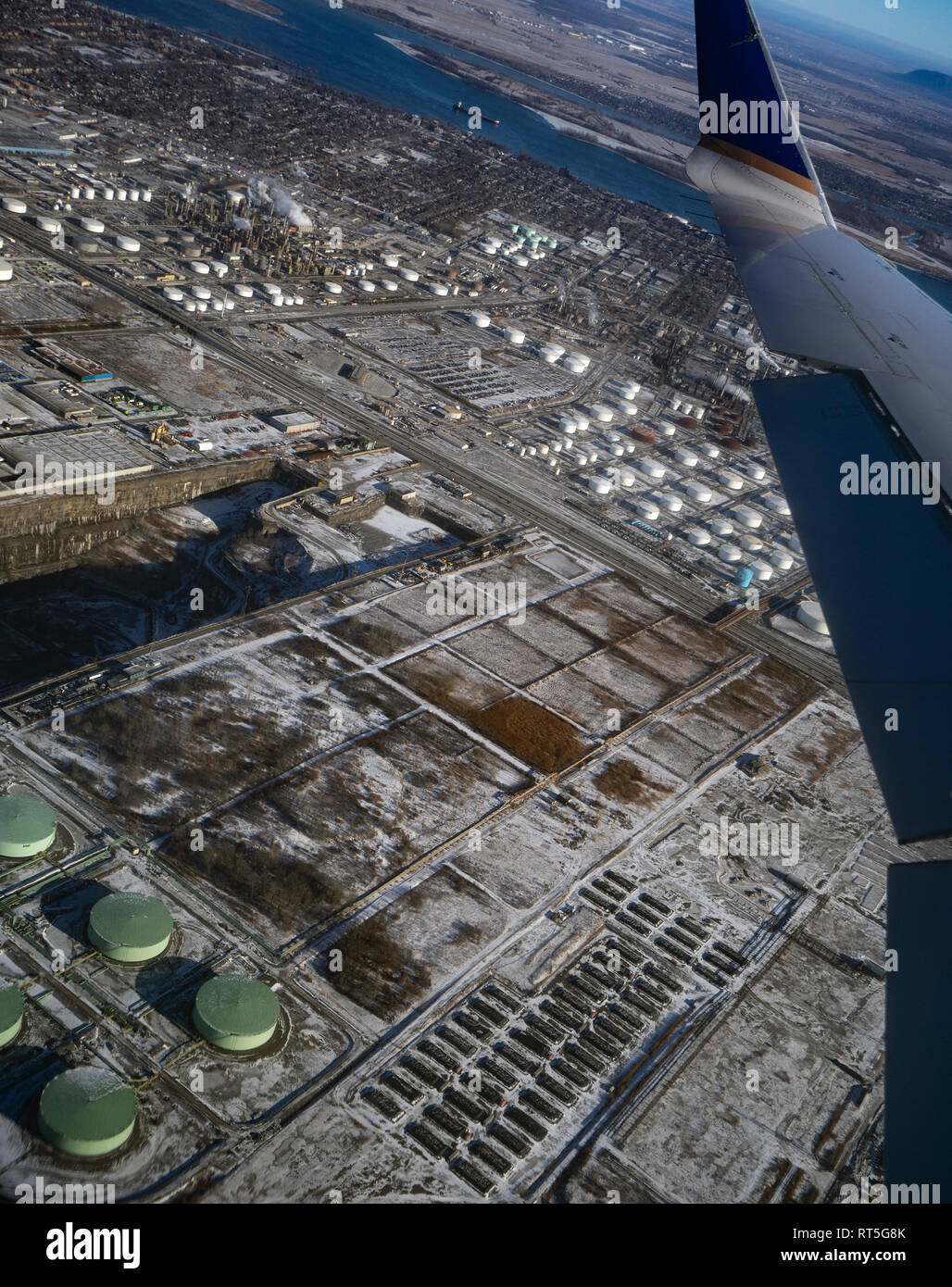 Aerial pictures of Montreal while flying over it on a commercial plane