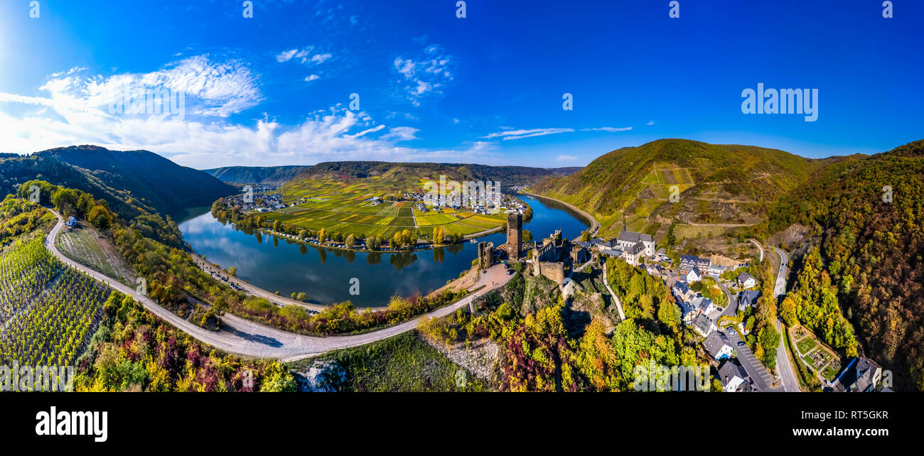 Germany, Rhineland-Palatinate, Poltersdorf, Moselle river, Metternich Castle Stock Photo