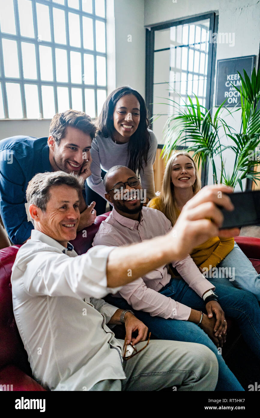 Office team happy hi-res stock photography and images - Alamy