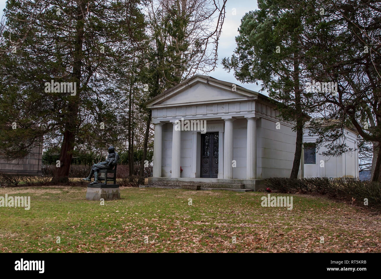The Mellon family mausoleum with a sculpture of a father and daughter