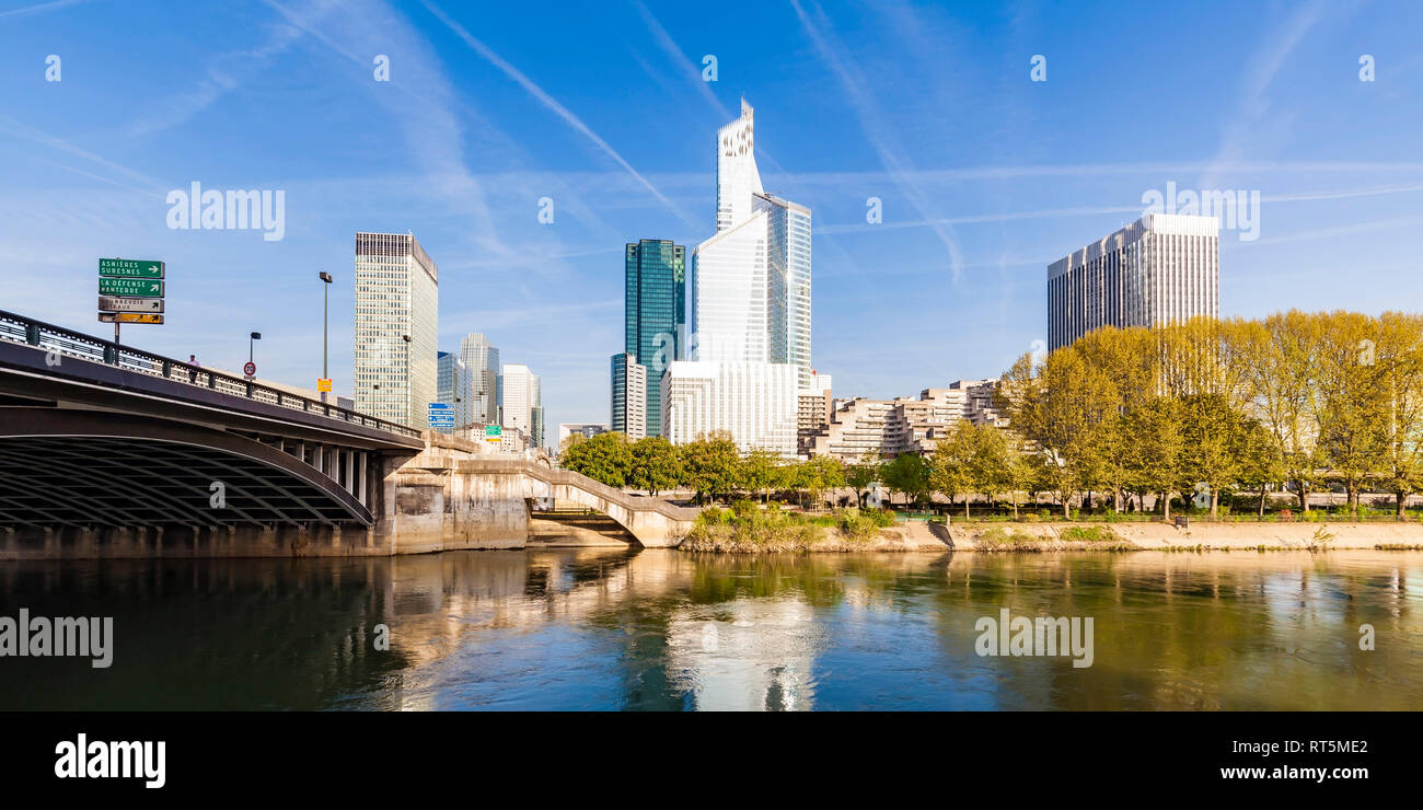France, Paris, River Seine and office buildings at La Defense Stock Photo