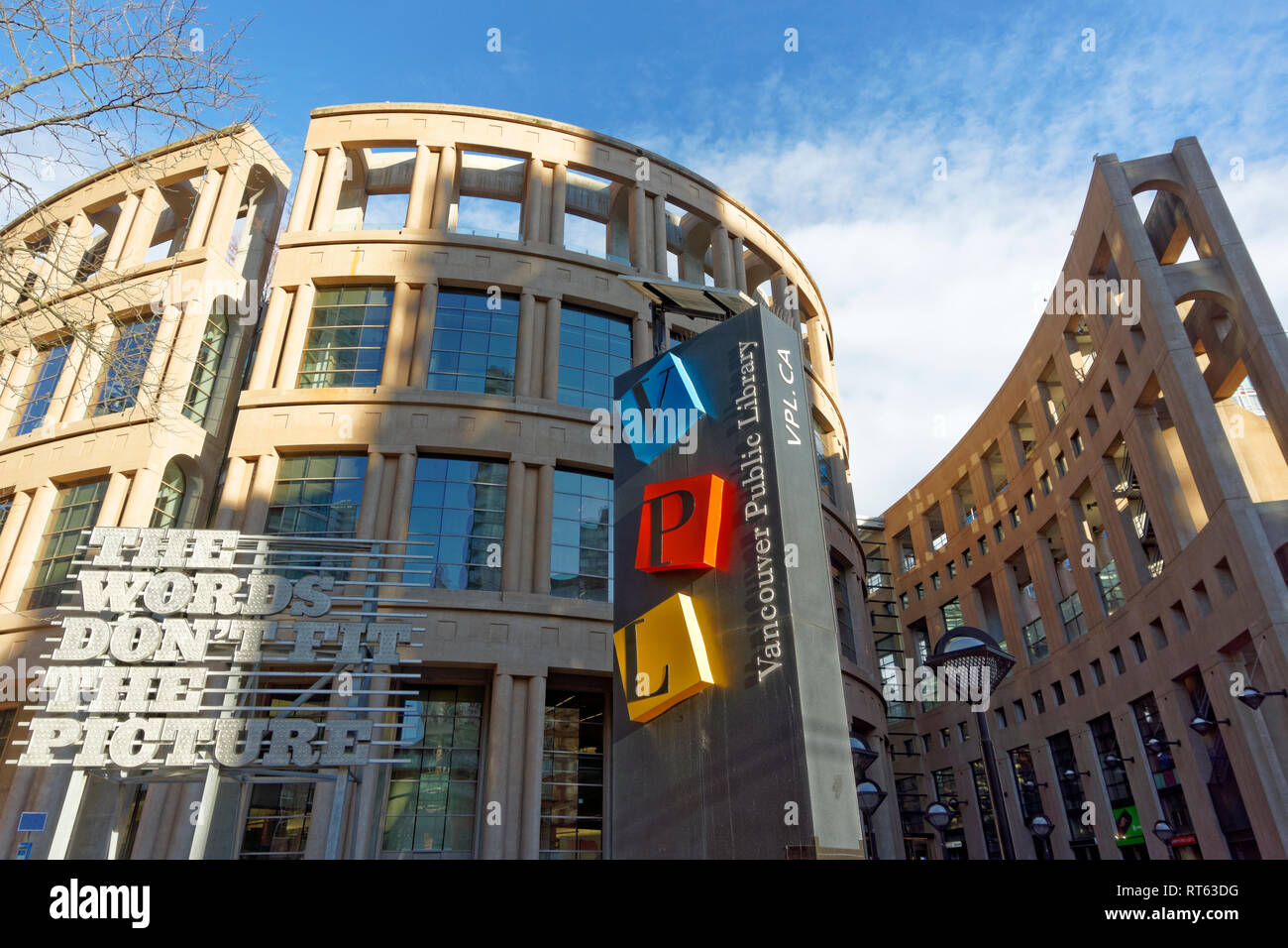 Exterior of Vancouver Public Library VPL central branch building designed by Moshe Safdie, downtown Vancouver, BC, Canada Stock Photo