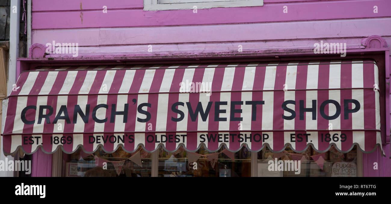 Cranchs Sweet Shop Salcombe Devon Well Known Pink And White Seaside Sweetie Shop In 
