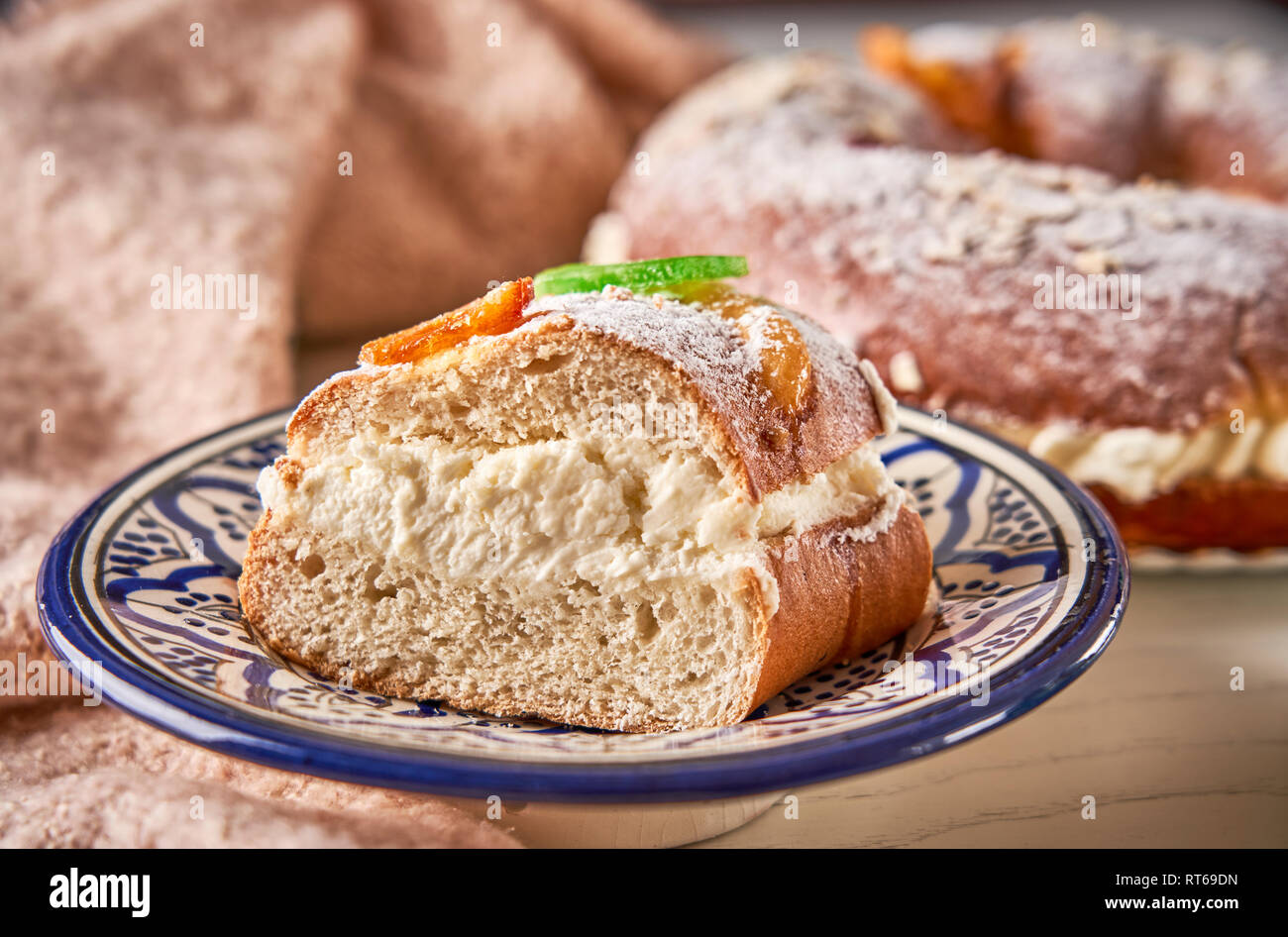 Spanish Christmas Cake Stock Photo Alamy spanish-christmas-cake-stock-photo-alamy