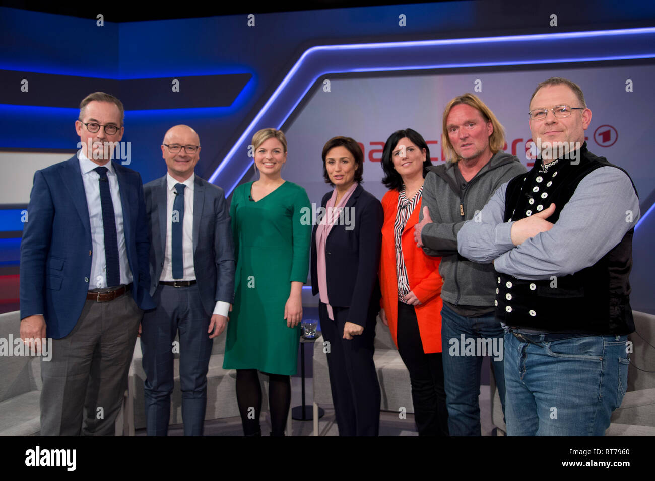 from left: Jan FLEISCHHAUER, "Mirror" author, journalist, Karsten SCHWANKE, science journalist ...