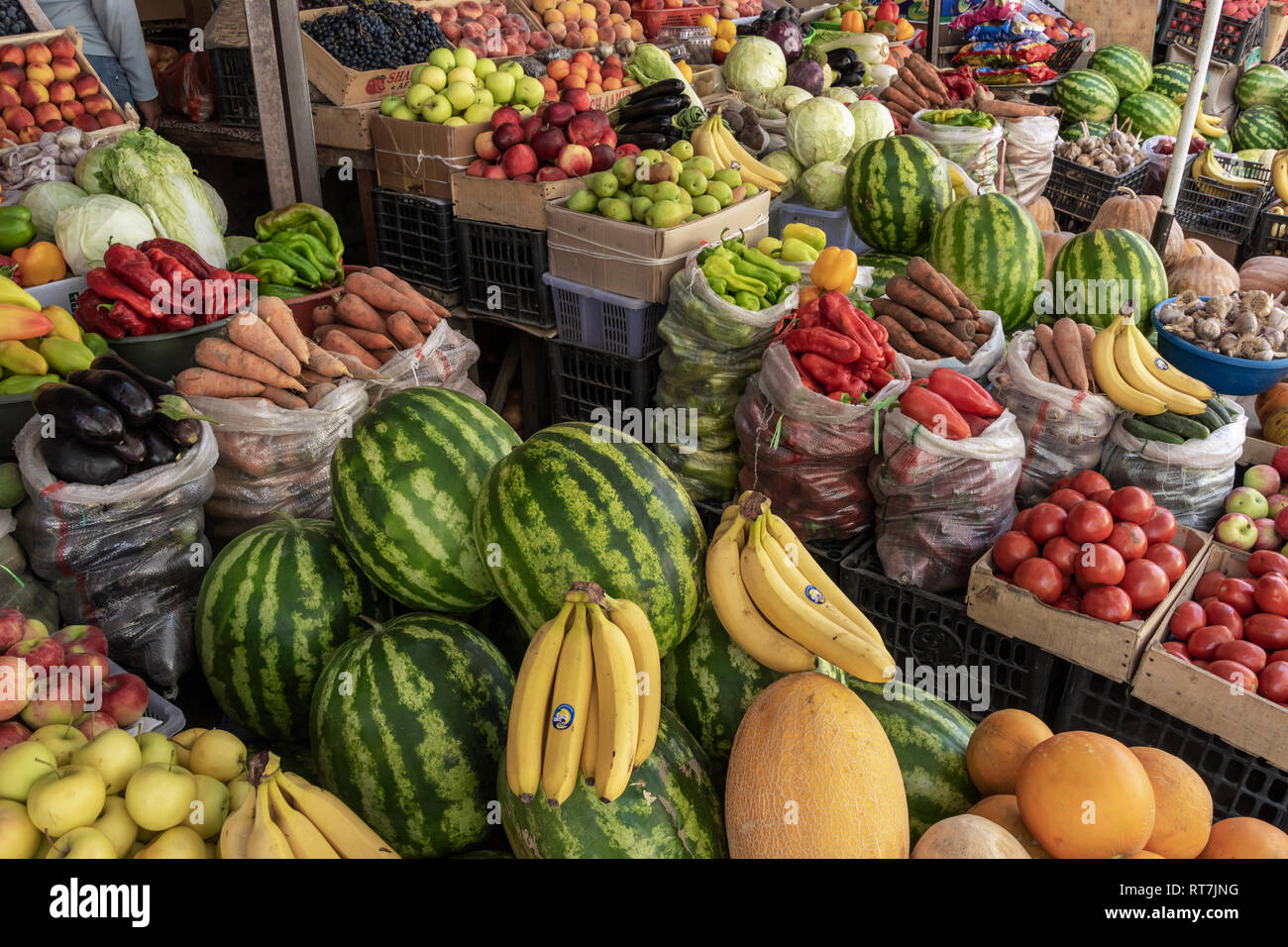 Cartons Of Fruit High Resolution Stock Photography and Images - Alamy