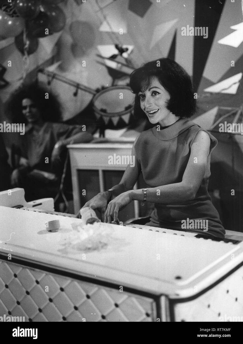 Cherry wainer hires stock photography and images Alamy