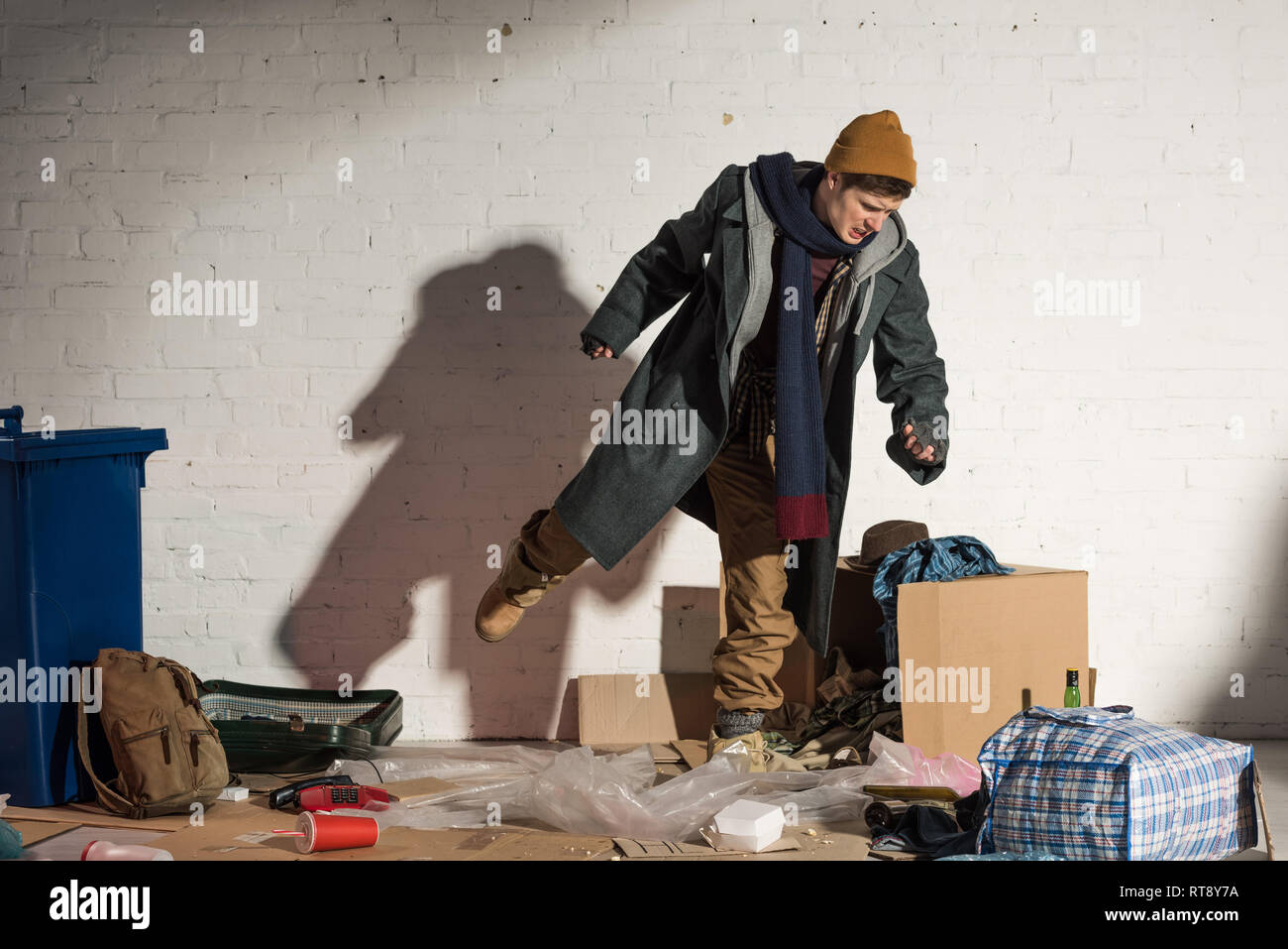 Signs of homeless hires stock photography and images Alamy