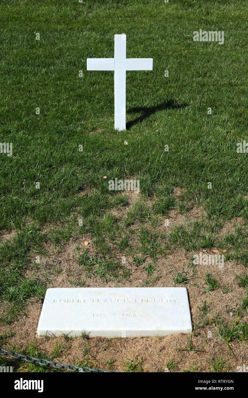 Kennedy, Robert Francis, grave on Arlington cemetery, Washington D.C., Additional-Rights-Clearance-Info-Not-Available Stock Photo