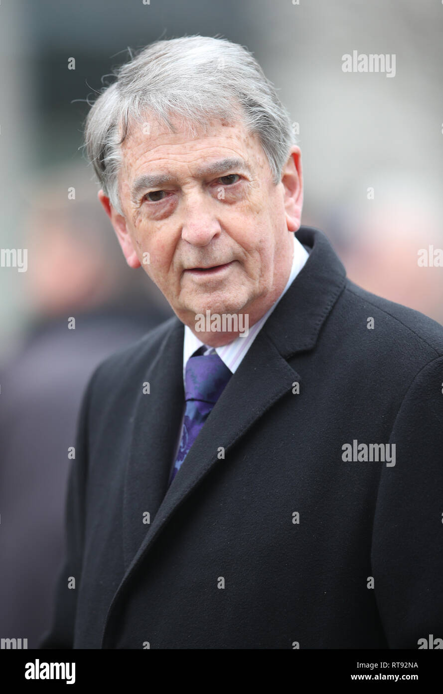 Gordon Burns at a memorial service for BBC presenter Dianne Oxberry at Manchester Cathedral. Stock Photo