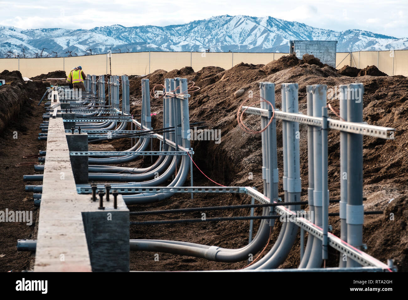 Electrical Conduit High Resolution Stock Photography and Images Alamy