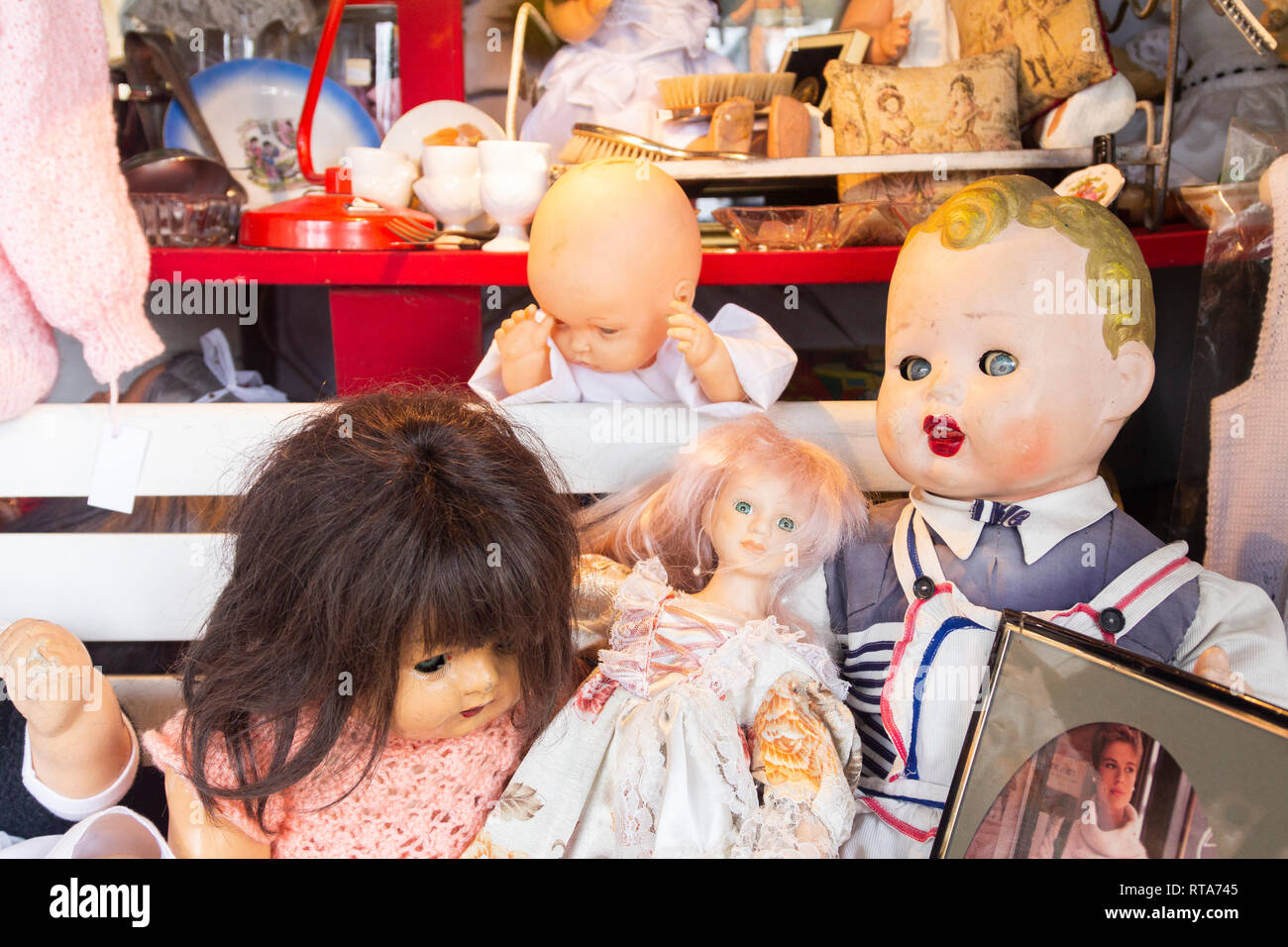 antique doll collectors