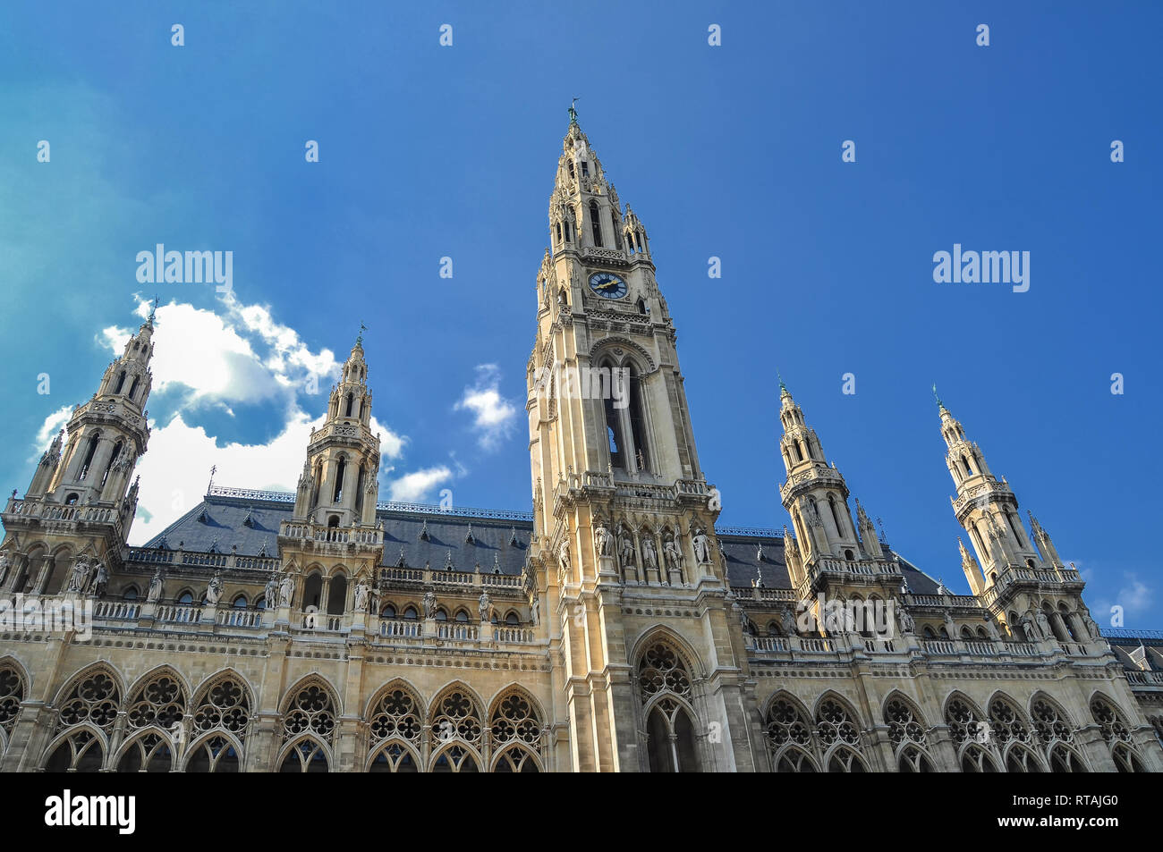 Vienna city hall square hires stock photography and images Alamy