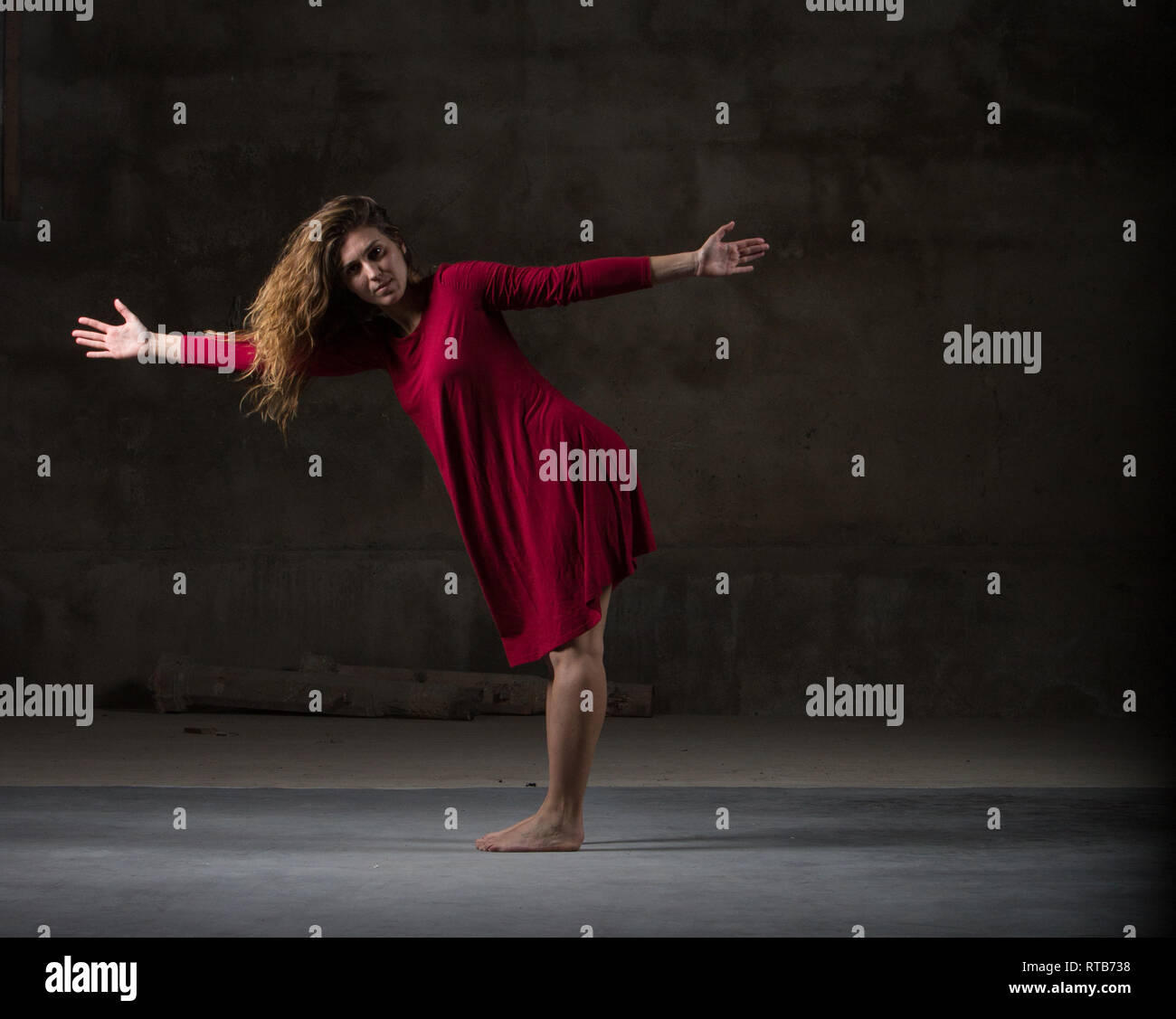 Red woman dancing hi-res stock photography and images - Alamy